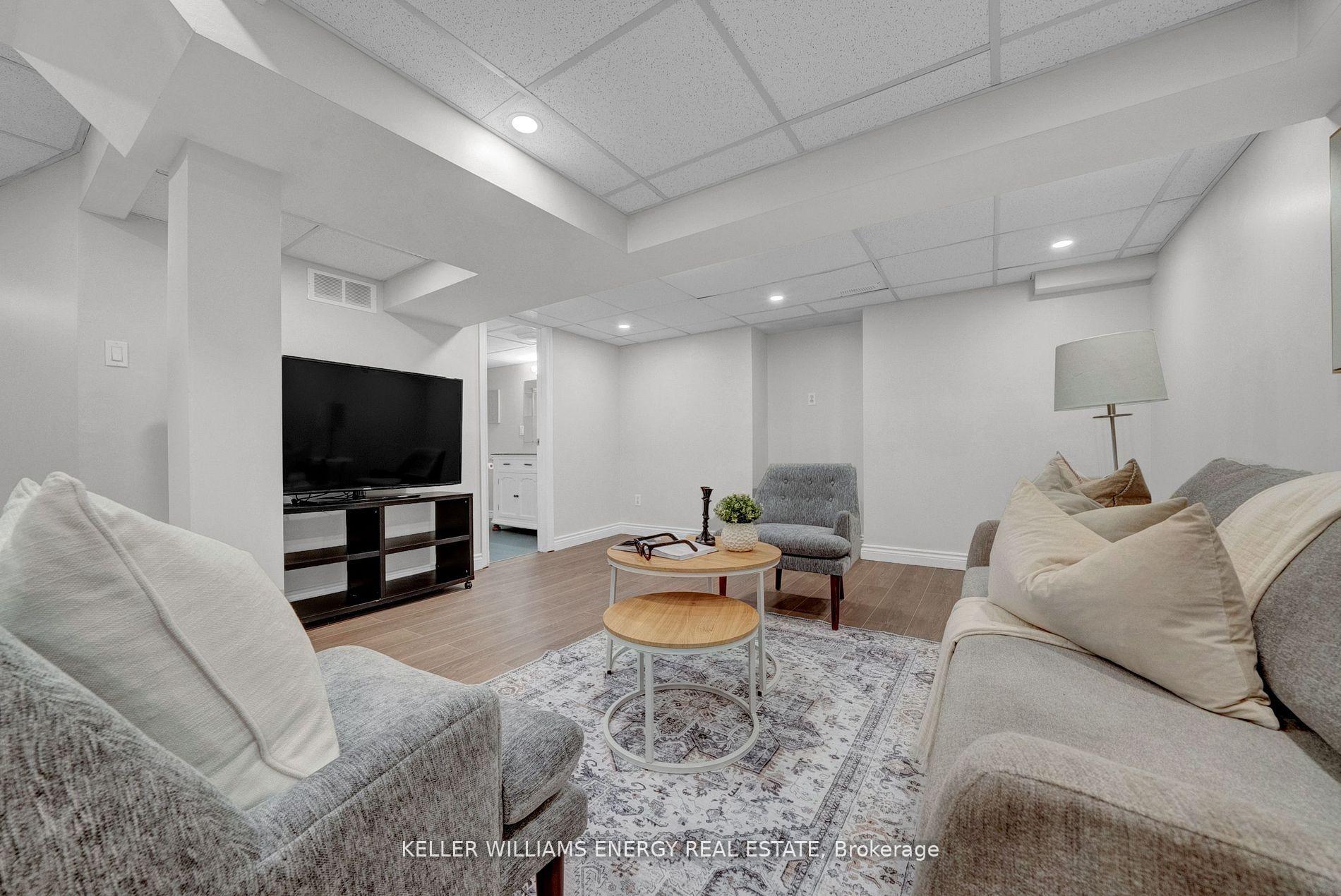 Photo 34 of 44 Rutherford Drive, Clarington, Newcastle — HOMEH