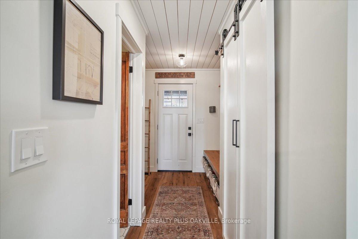 Photo 17 of 3942 Governors Road, Hamilton, Lynden — HOMEH