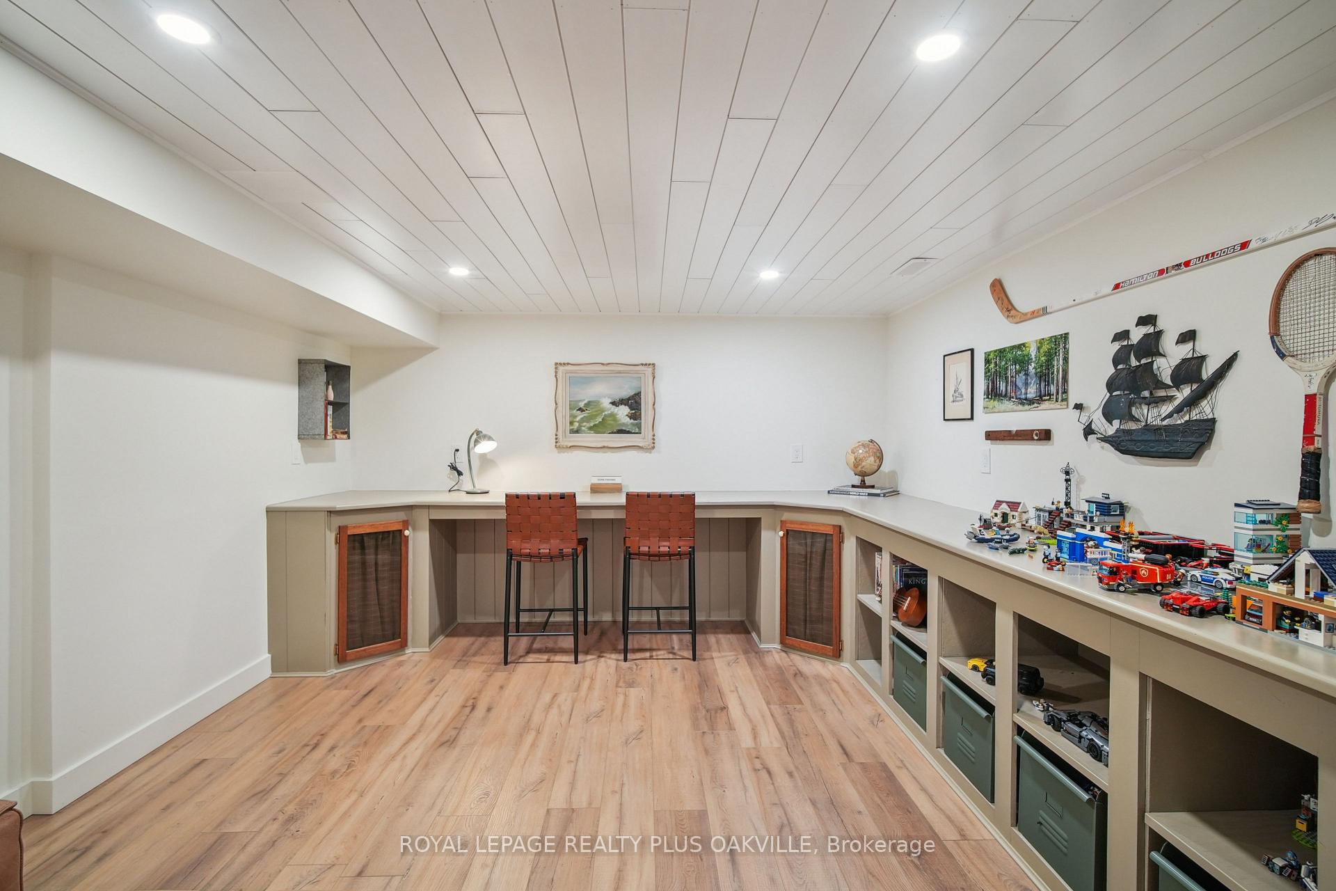 Photo 42 of 3942 Governors Road, Hamilton, Lynden — HOMEH