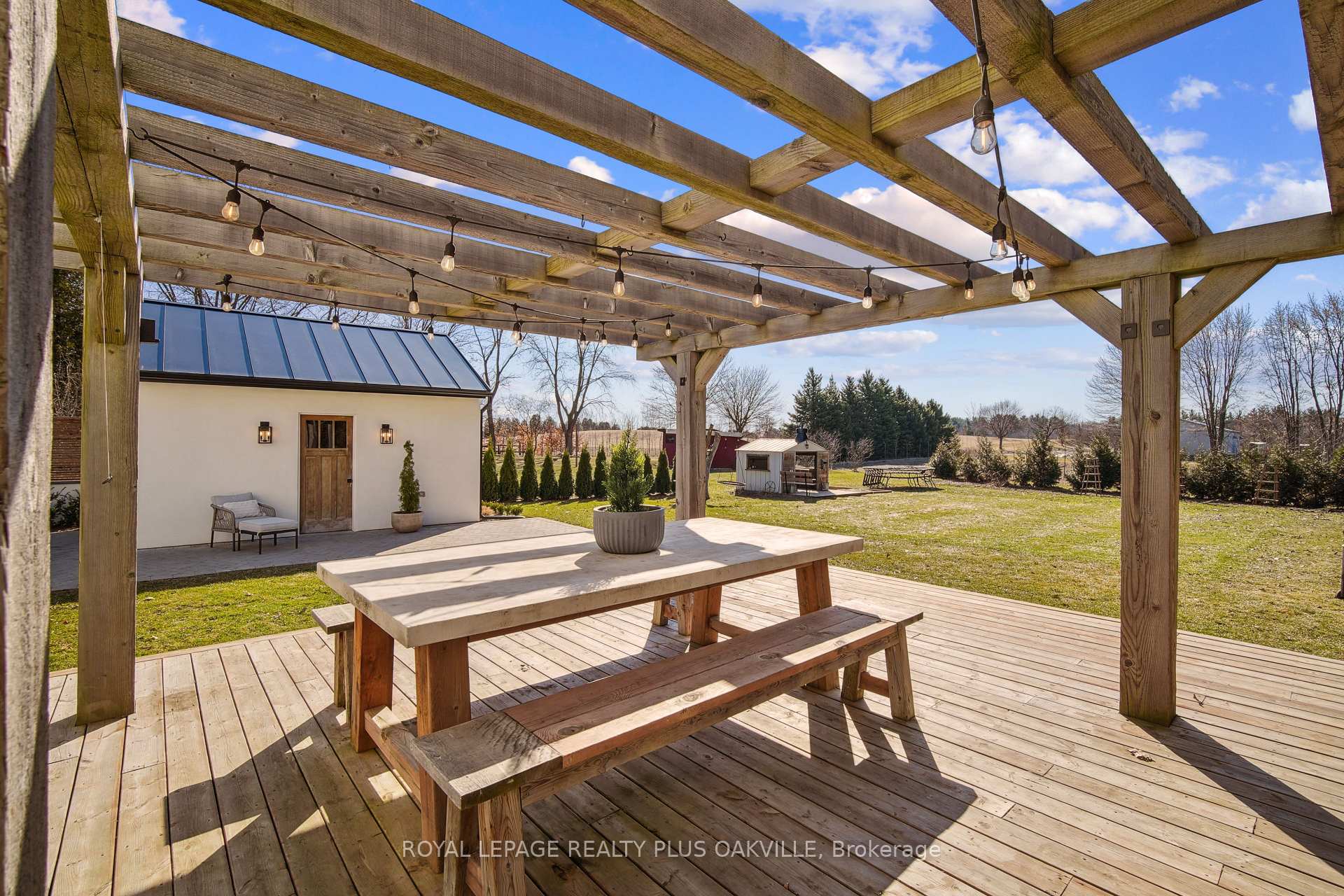Photo 47 of 3942 Governors Road, Hamilton, Lynden — HOMEH