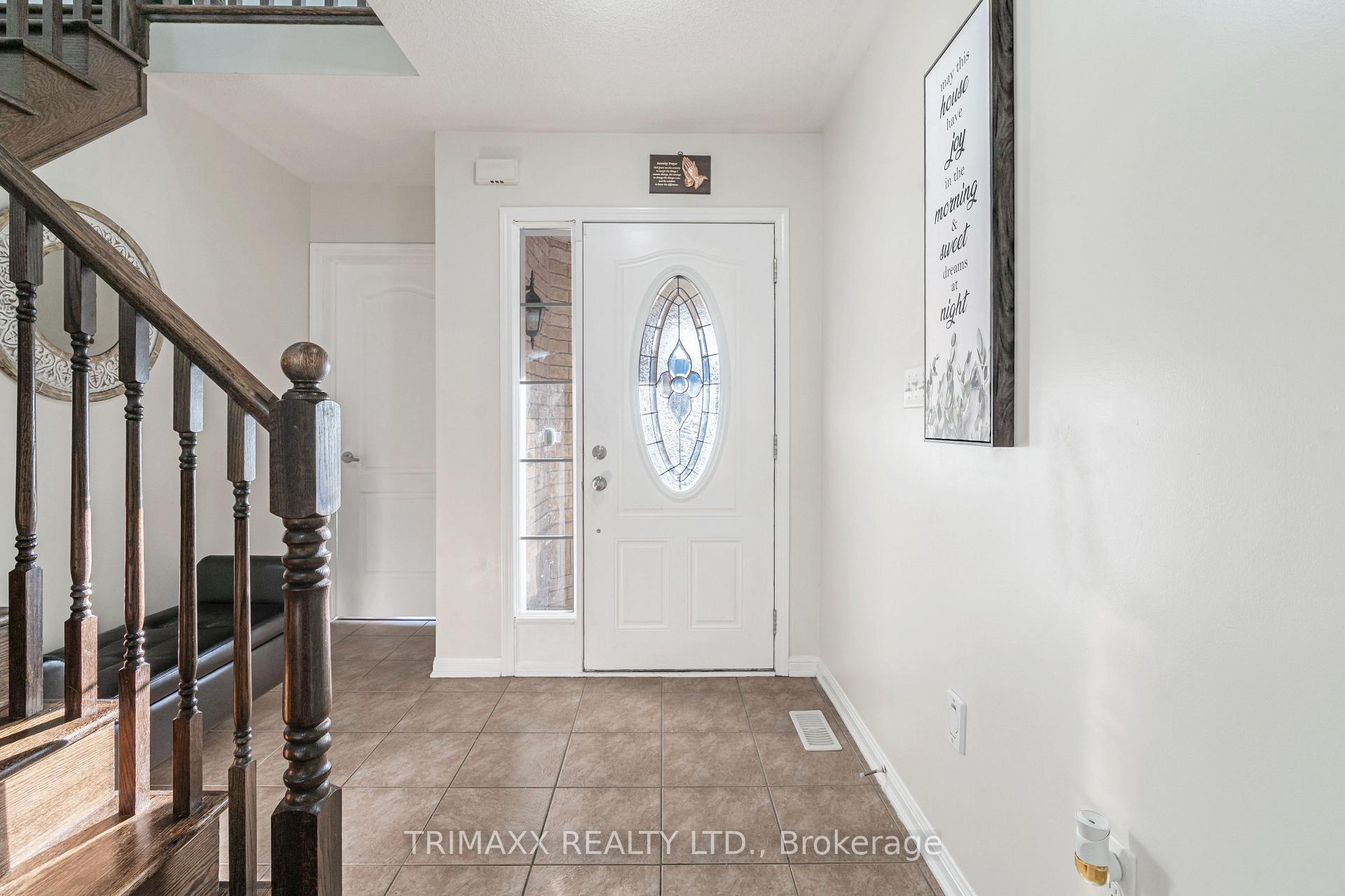Photo 3 of 68 Biddens Square, Brampton, Bram East — HOMEH