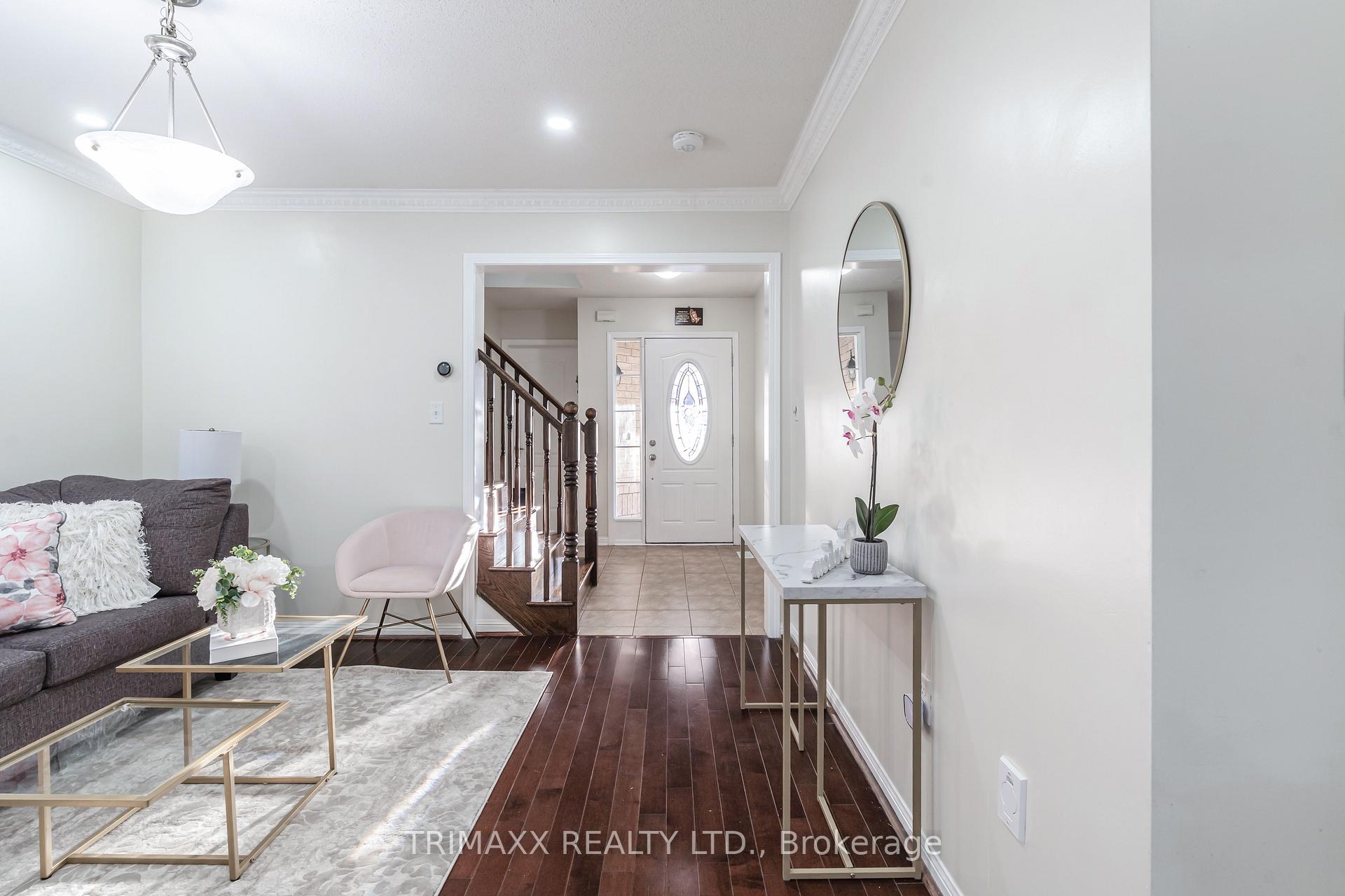 Photo 8 of 68 Biddens Square, Brampton, Bram East — HOMEH