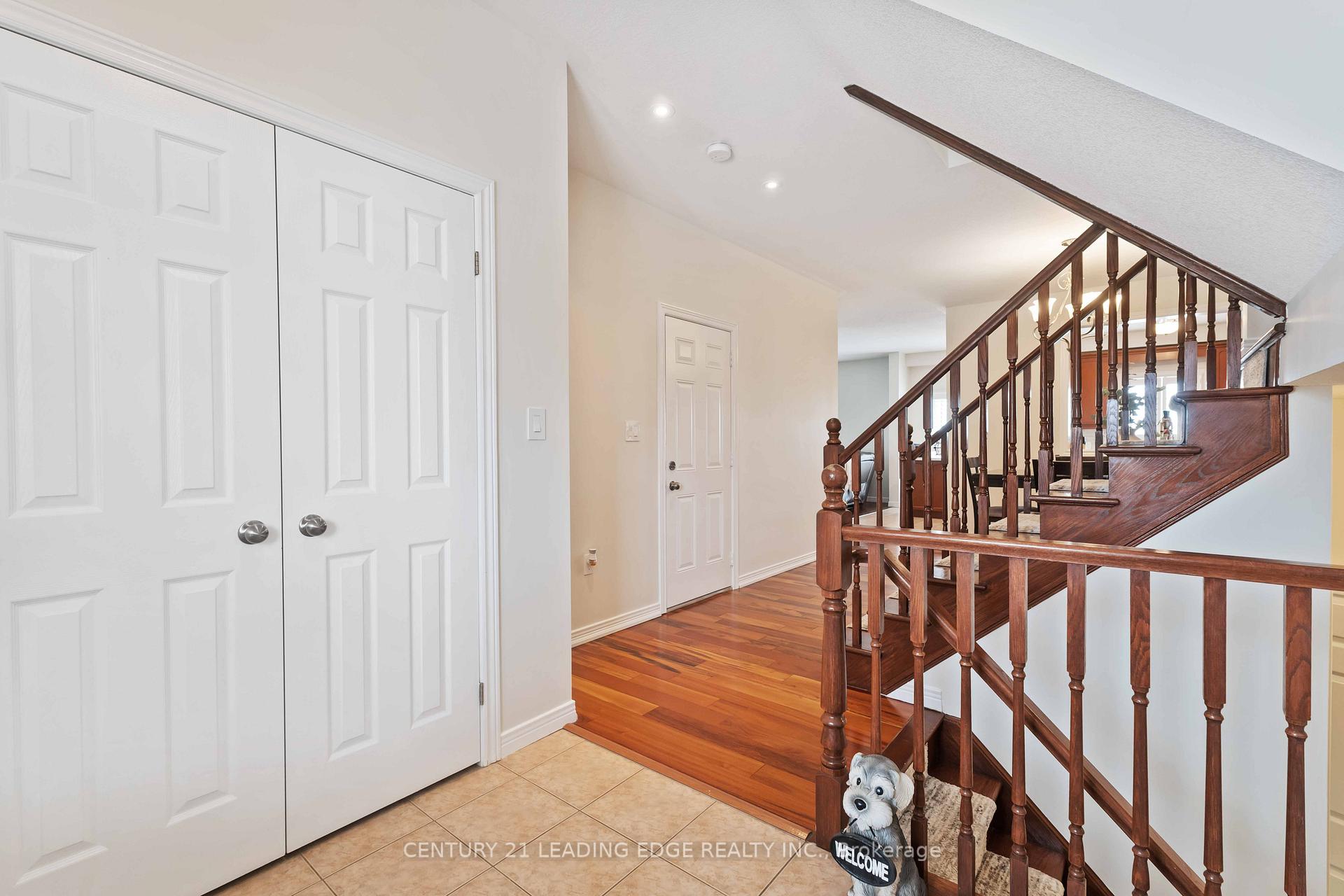 Photo 5 of 60 Sundance Crescent, Hamilton, Rural Glanbrook — HOMEH