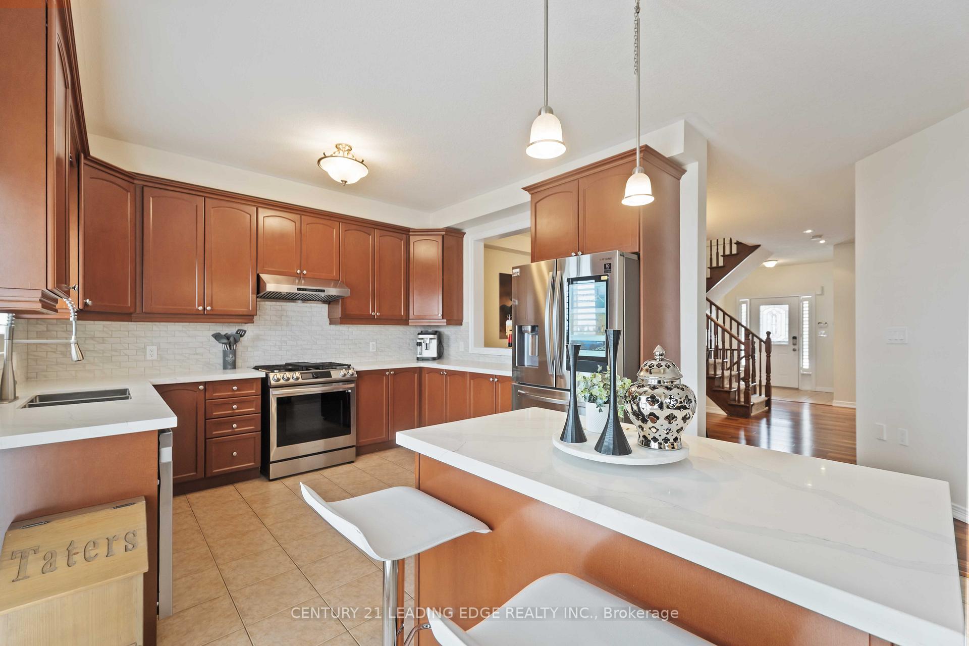 Photo 15 of 60 Sundance Crescent, Hamilton, Rural Glanbrook — HOMEH