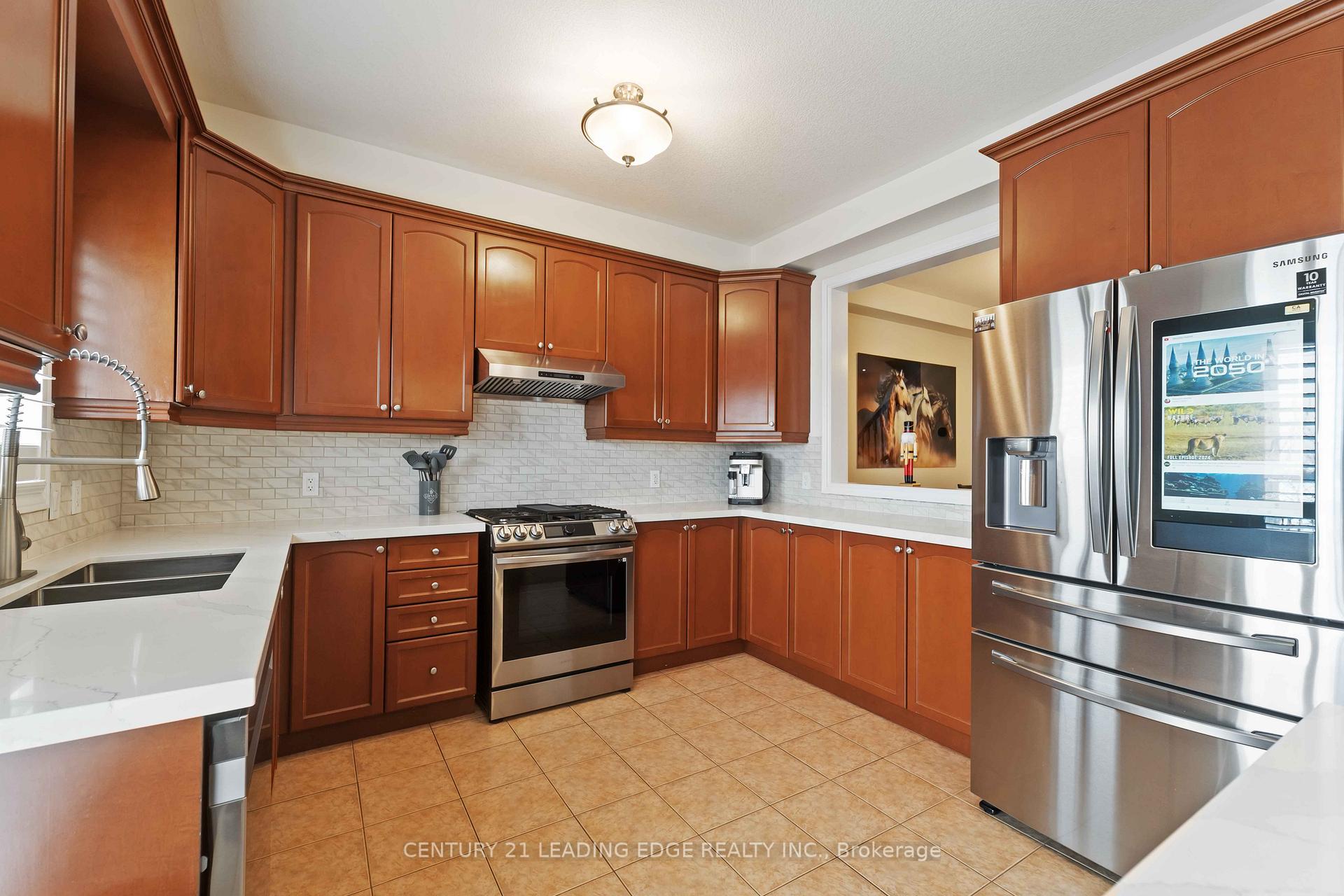 Photo 16 of 60 Sundance Crescent, Hamilton, Rural Glanbrook — HOMEH