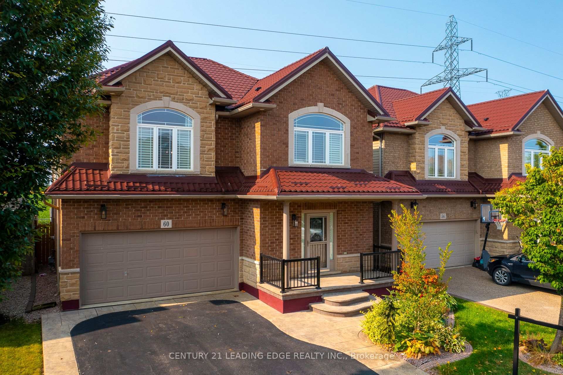 Photo 2 of 60 Sundance Crescent, Hamilton, Rural Glanbrook — HOMEH