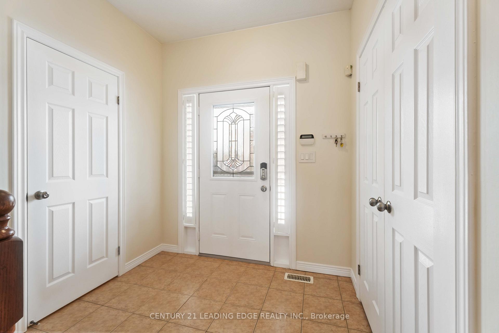 Photo 27 of 60 Sundance Crescent, Hamilton, Rural Glanbrook — HOMEH