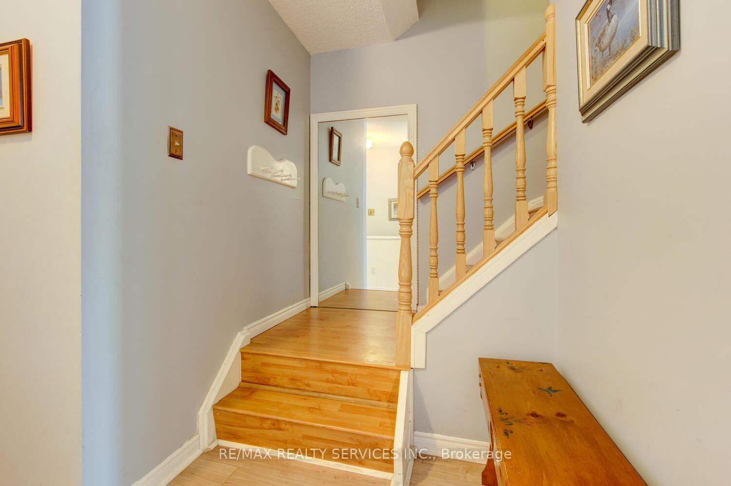 Photo 22 of 135 Royal Salisbury Way, Brampton, Madoc — HOMEH