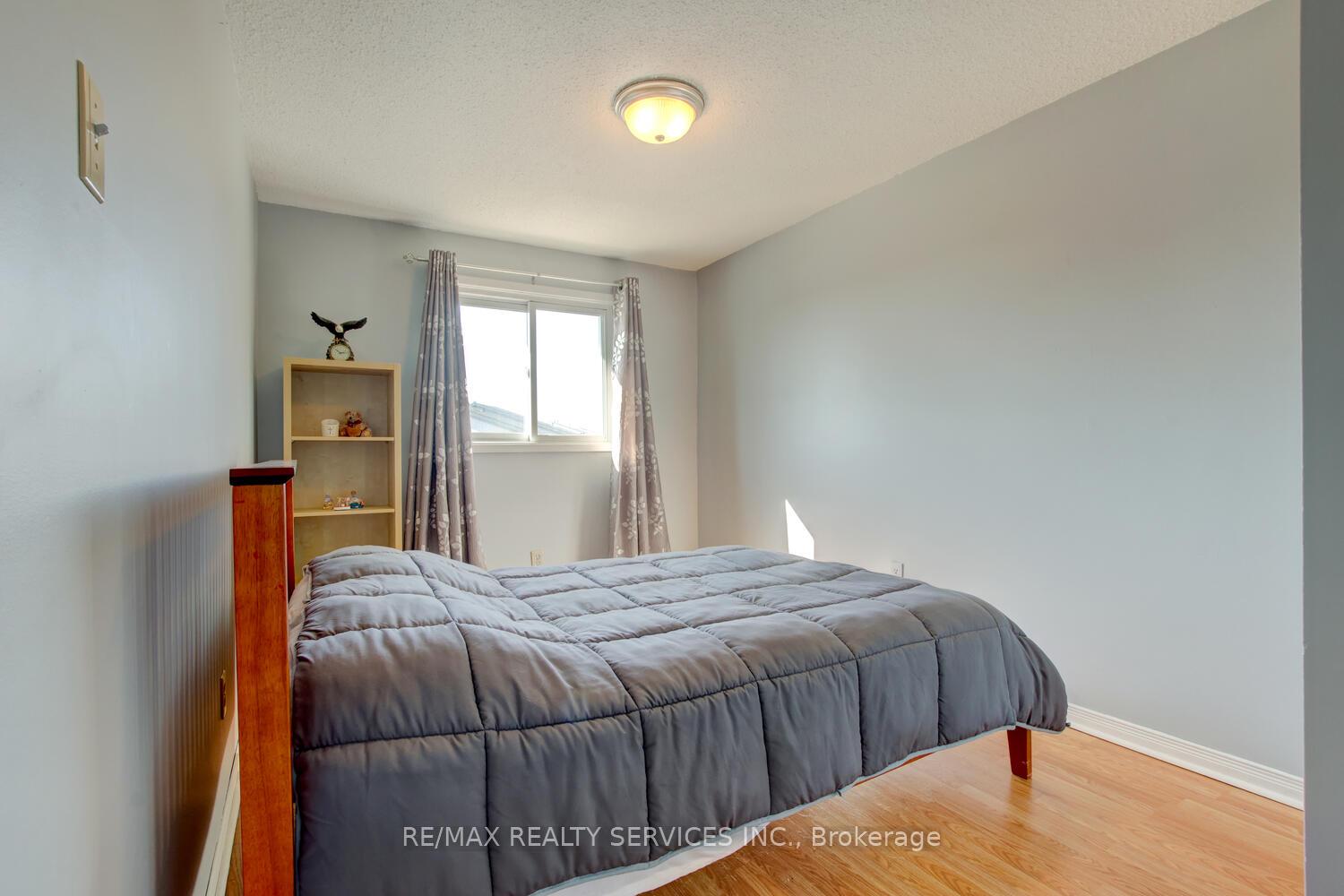 Photo 30 of 135 Royal Salisbury Way, Brampton, Madoc — HOMEH