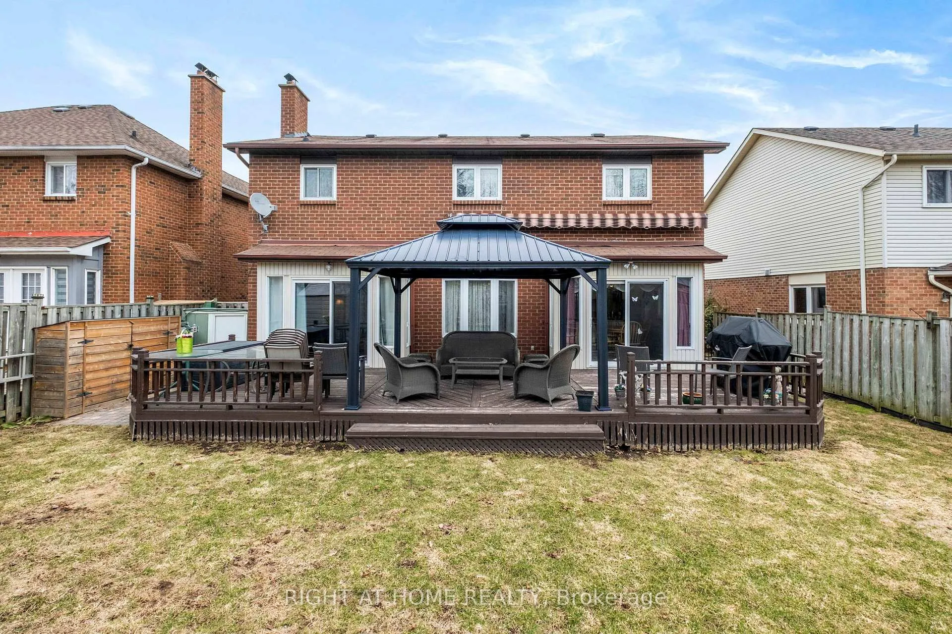 Photo 12 of 620 Aspen Road, Pickering, Amberlea — HOMEH