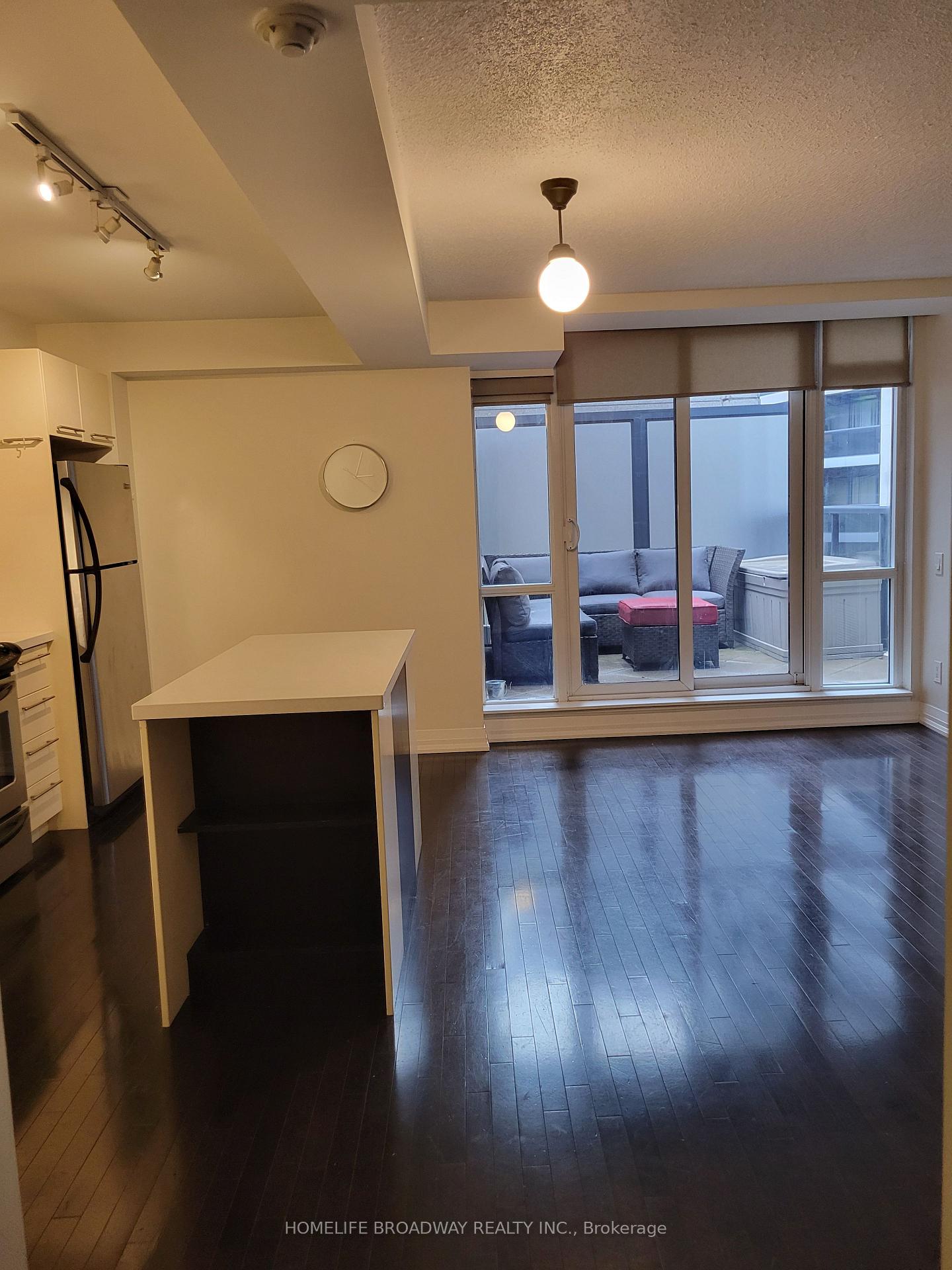 Photo 3 of Unit 405, 25 Carlton Street, Toronto, Church-Yonge Corridor — HOMEH