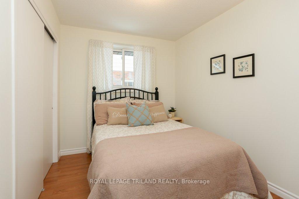 Photo 16 of 43 Rhonda Court, St. Thomas — HOMEH