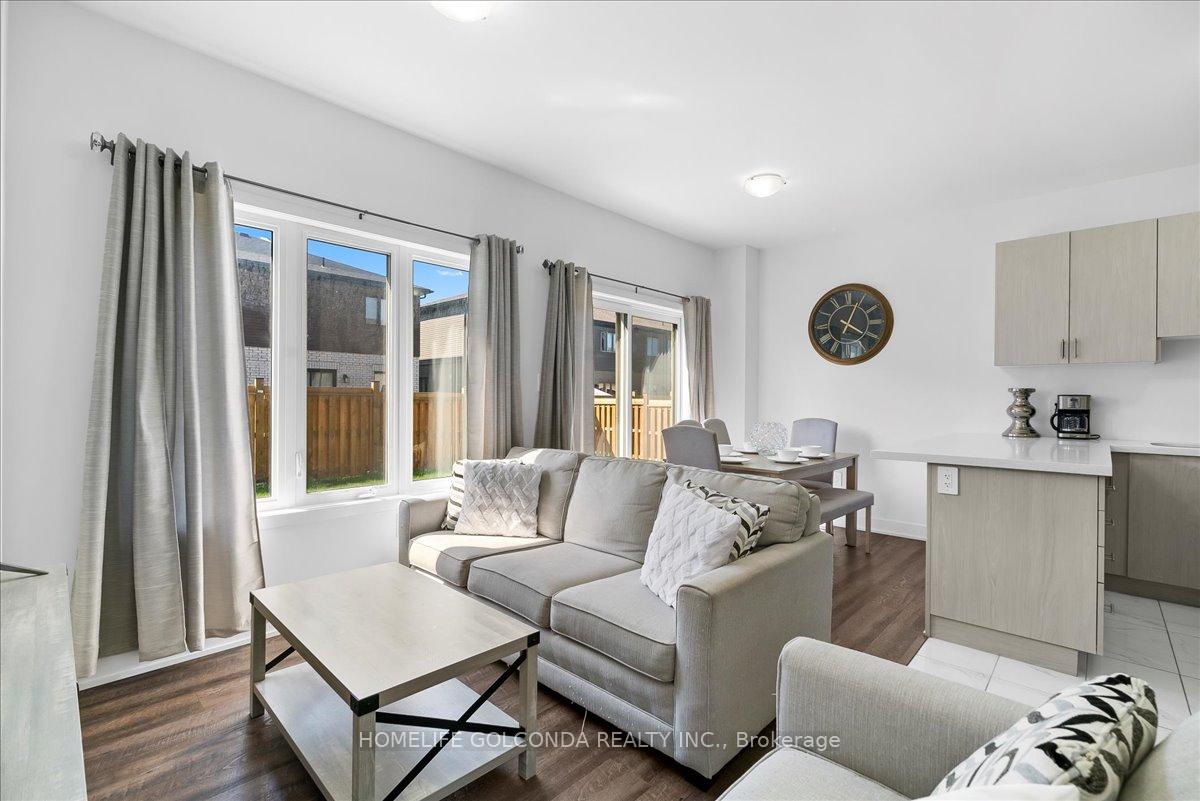 Photo 12 of 9 Evergreen Terrace, Barrie, Painswick South — HOMEH