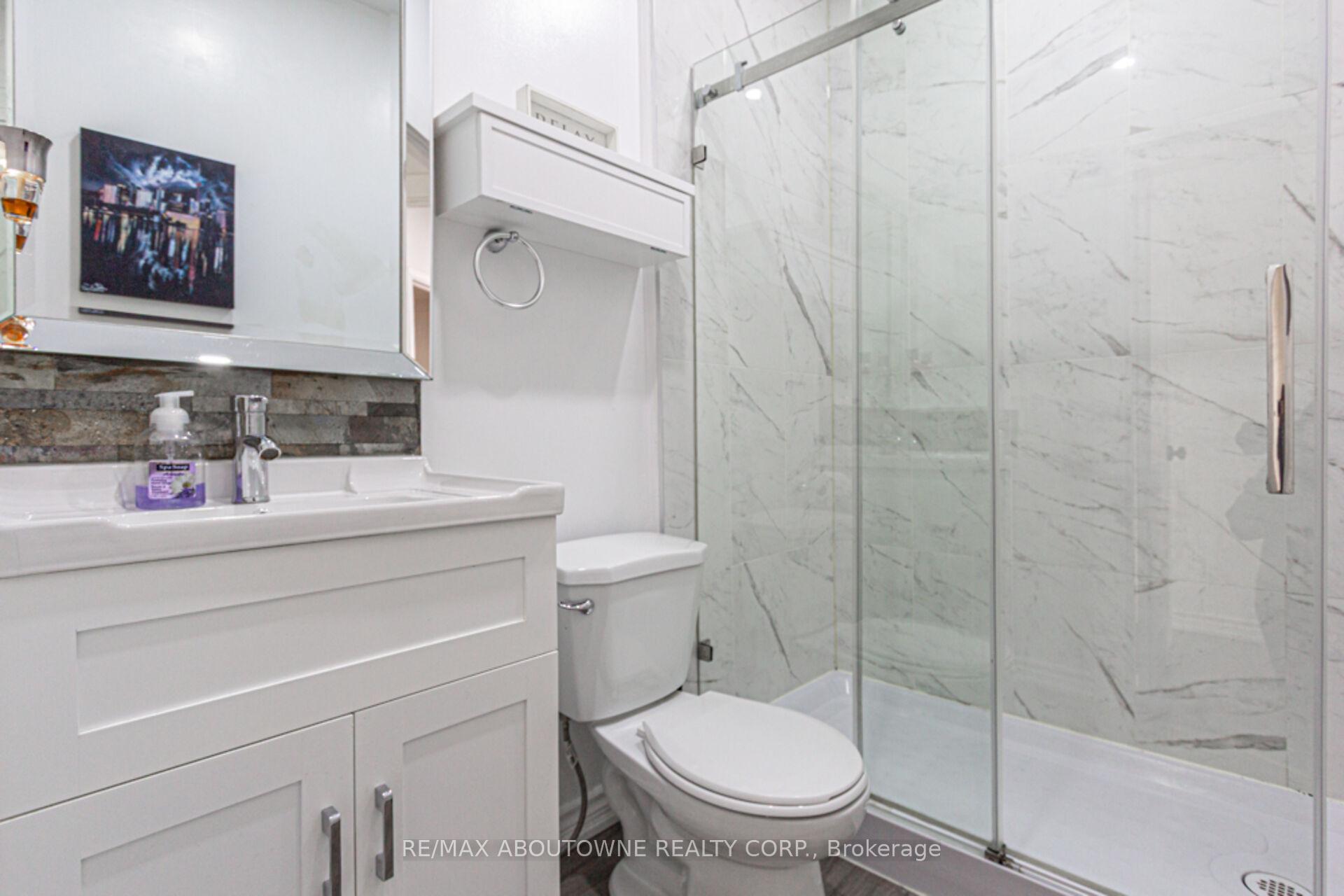 Photo 19 of 27 Fairview Avenue, Hamilton, Crown Point — HOMEH