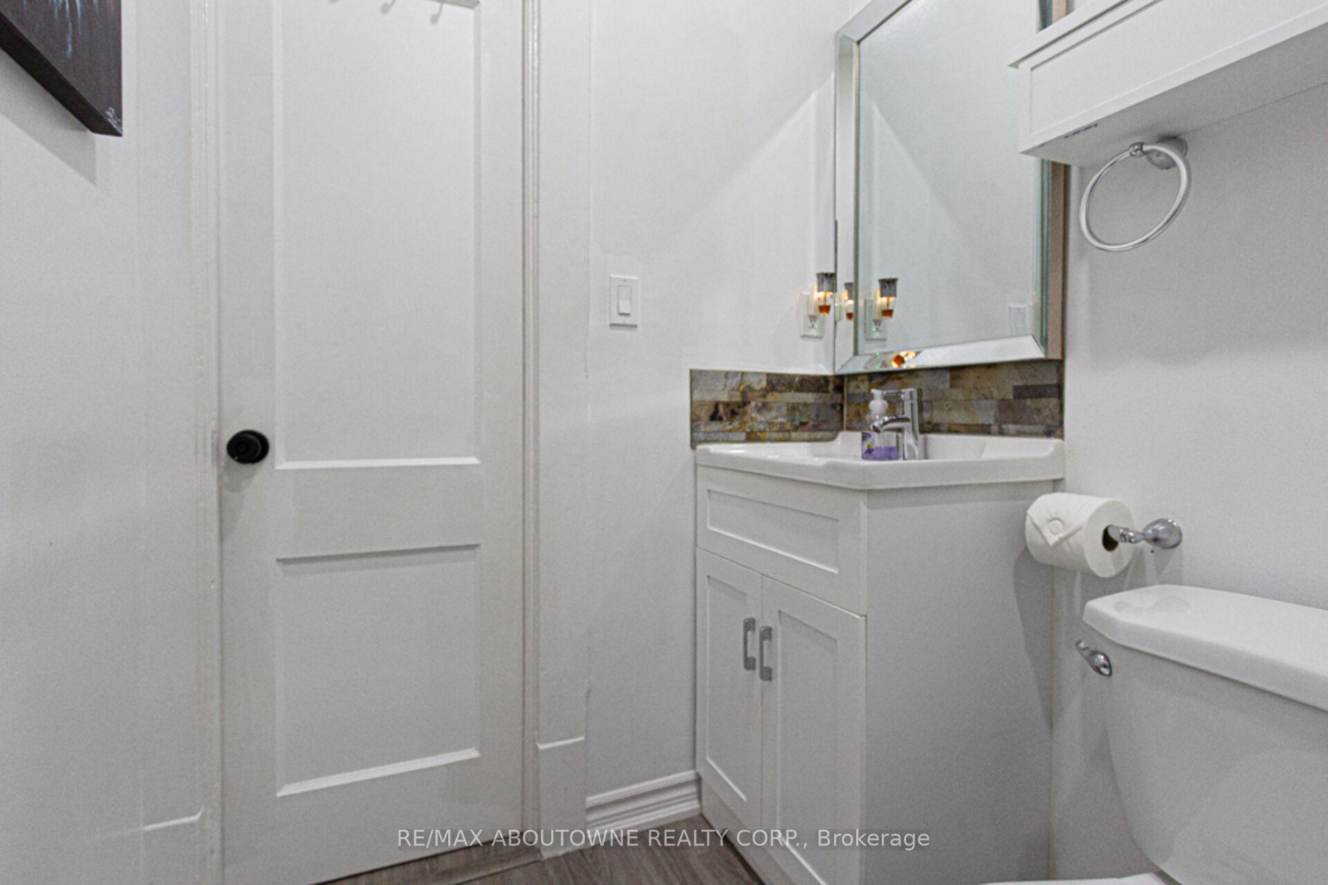 Photo 20 of 27 Fairview Avenue, Hamilton, Crown Point — HOMEH