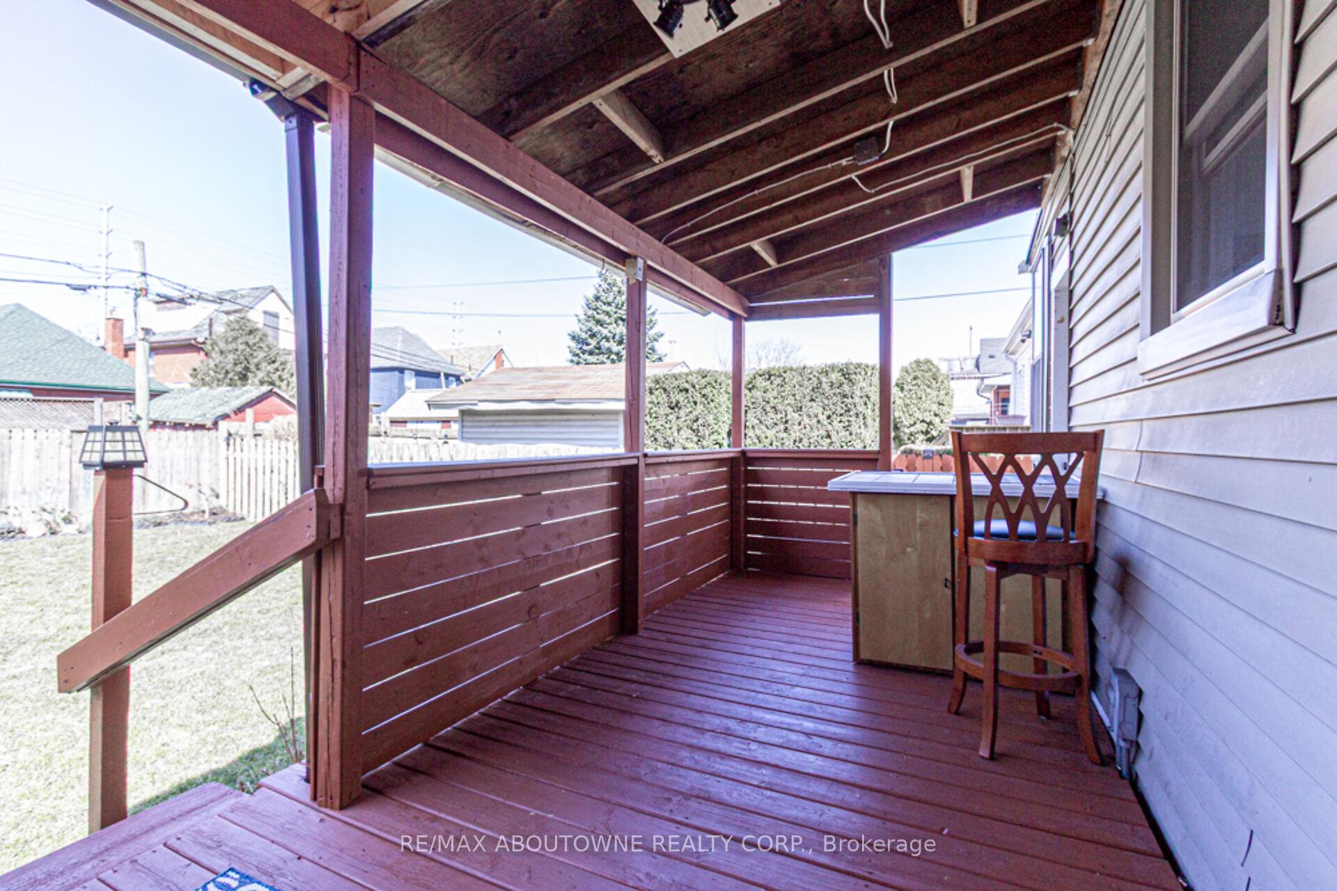 Photo 28 of 27 Fairview Avenue, Hamilton, Crown Point — HOMEH