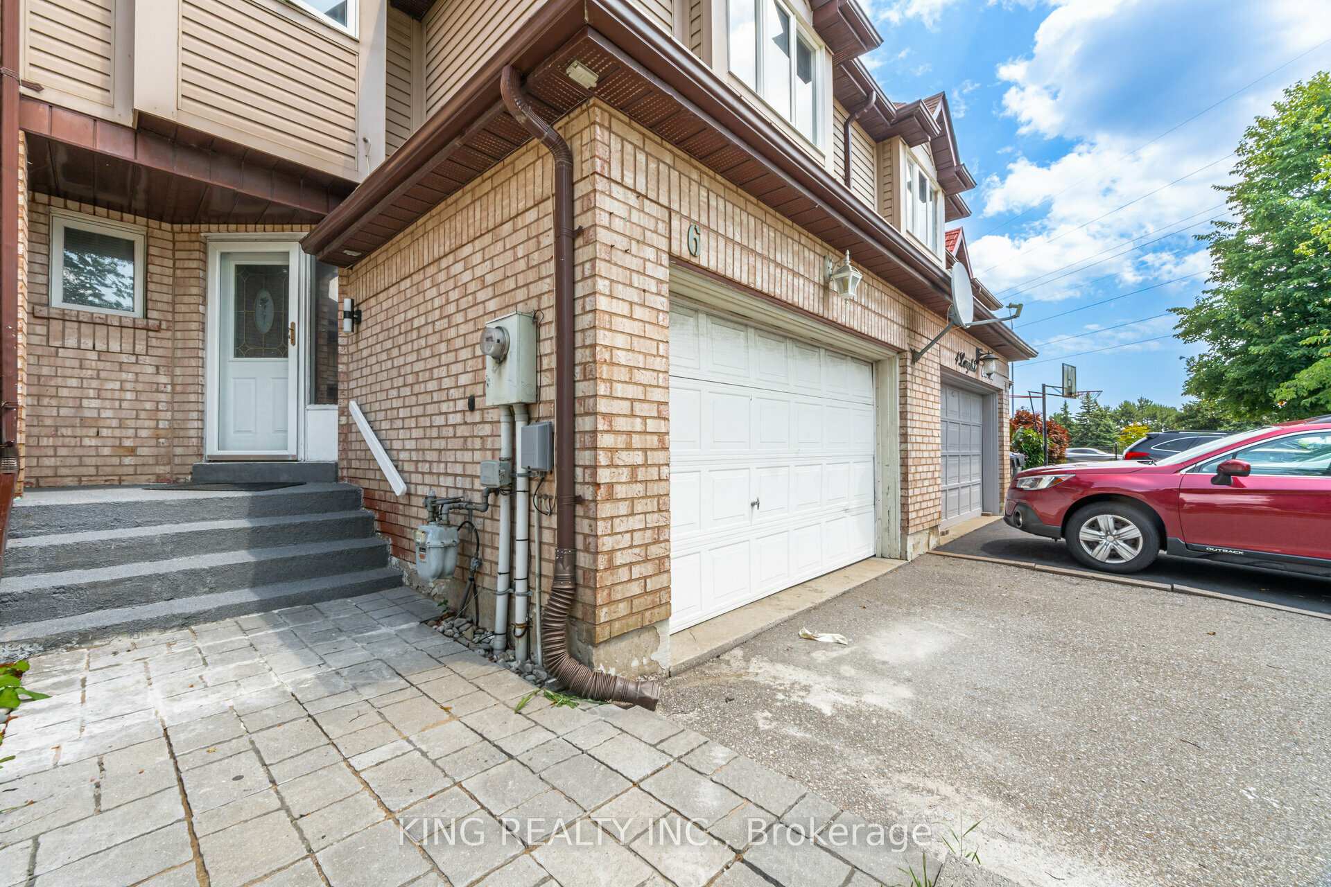 Photo 4 of 6 Langdale Crescent, Brampton, Fletcher's West — HOMEH