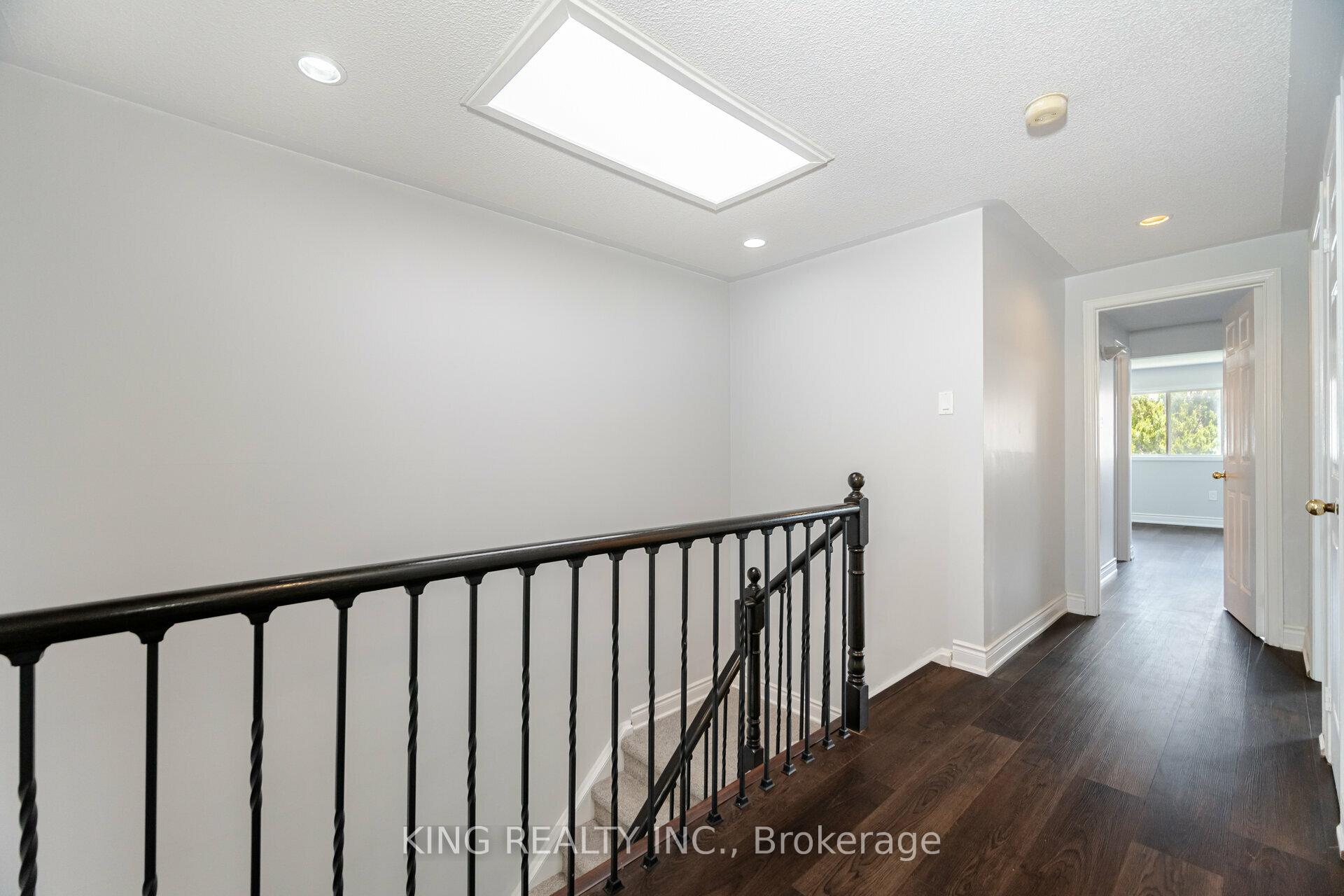 Photo 16 of 6 Langdale Crescent, Brampton, Fletcher's West — HOMEH
