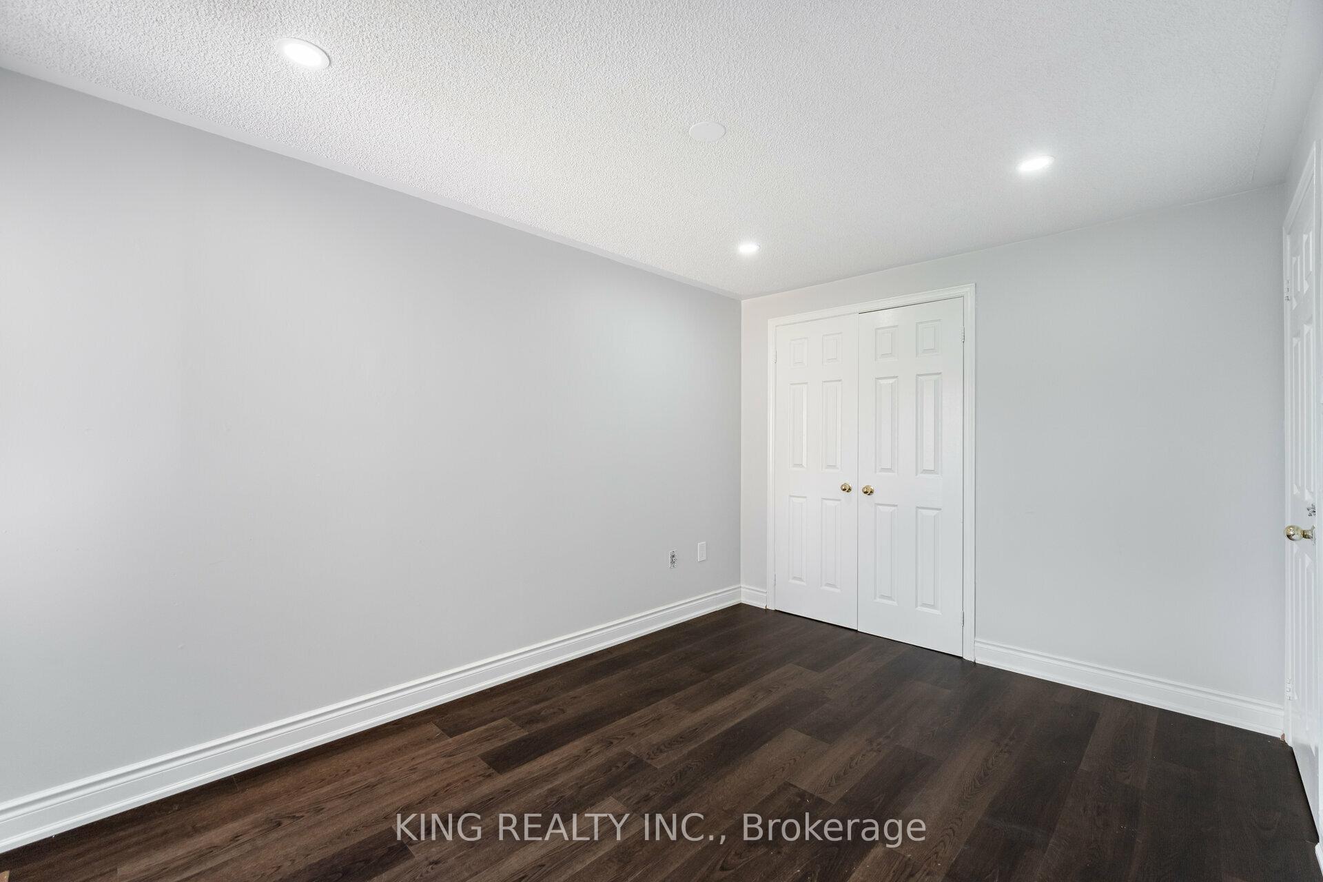 Photo 19 of 6 Langdale Crescent, Brampton, Fletcher's West — HOMEH