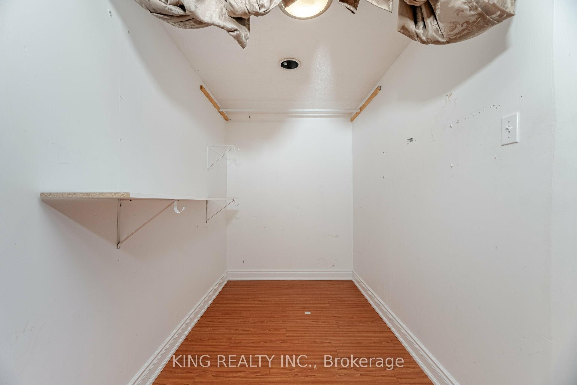 Photo 32 of 6 Langdale Crescent, Brampton, Fletcher's West — HOMEH
