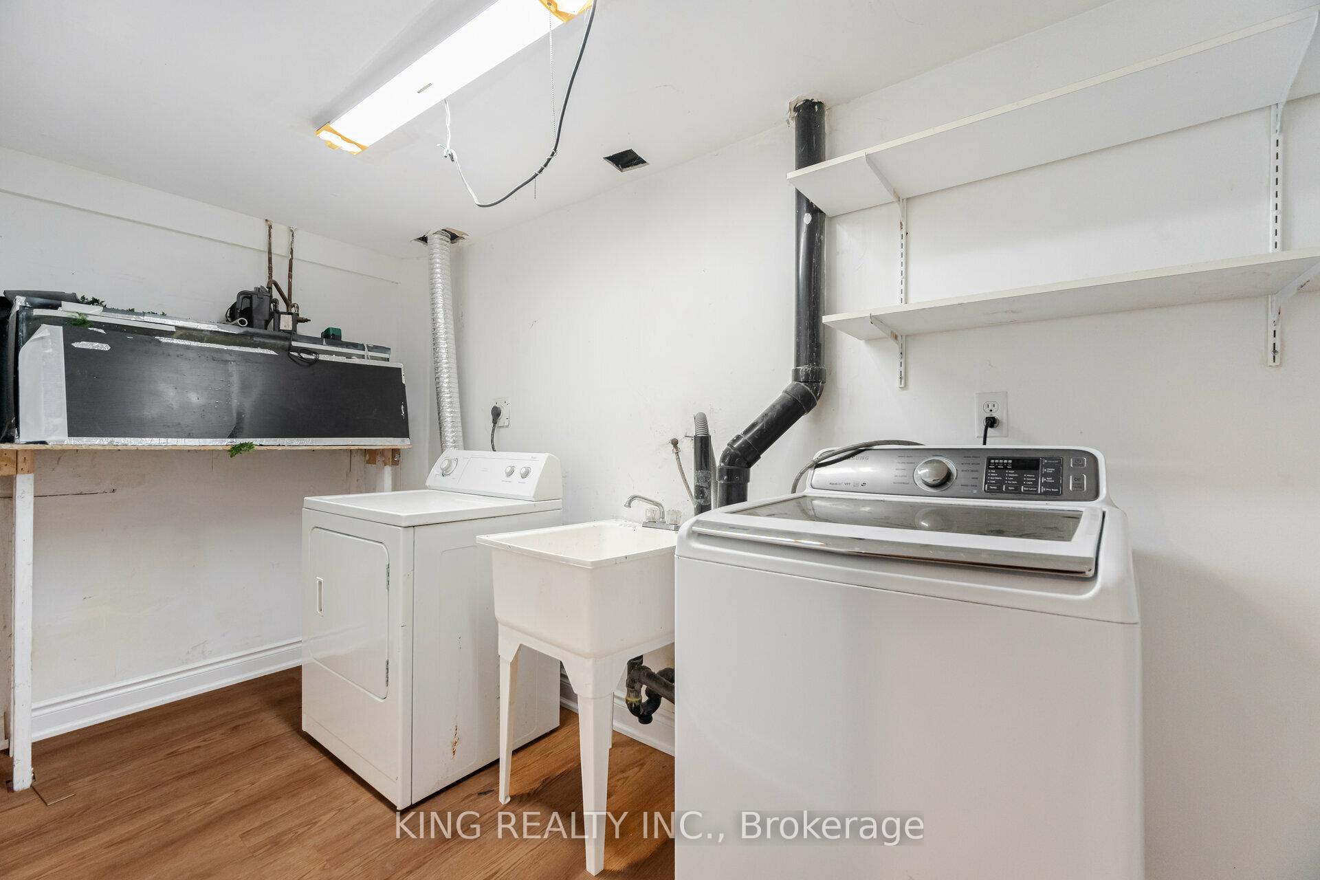 Photo 33 of 6 Langdale Crescent, Brampton, Fletcher's West — HOMEH