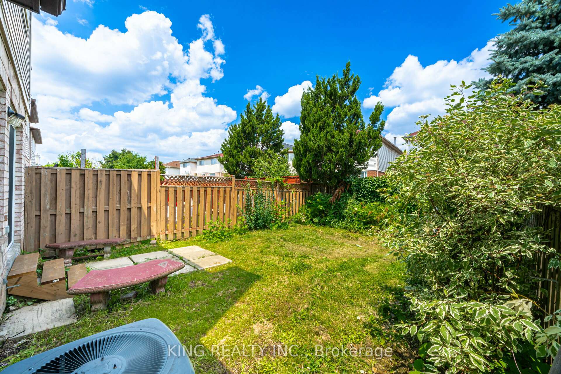 Photo 36 of 6 Langdale Crescent, Brampton, Fletcher's West — HOMEH