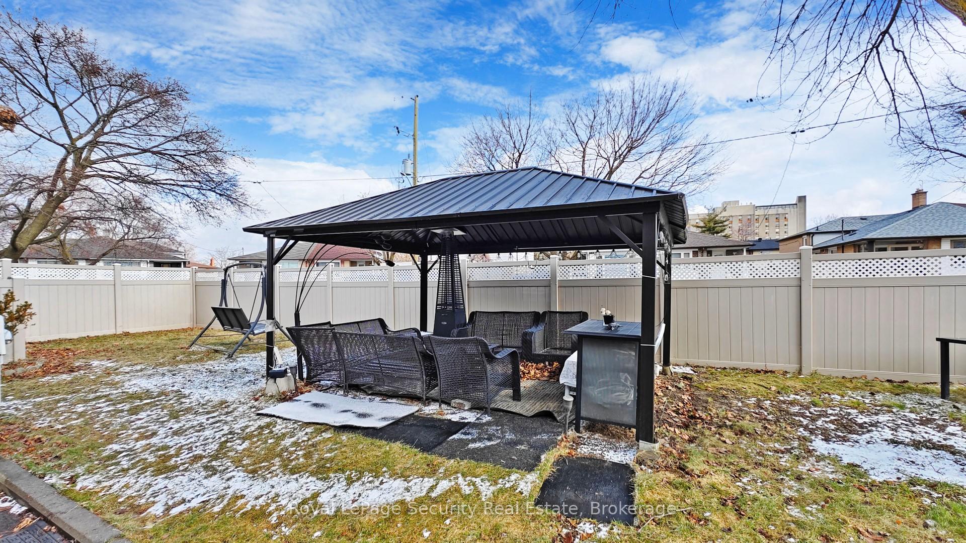 Photo 31 of 23 Garfield Crescent, Brampton, Brampton North — HOMEH