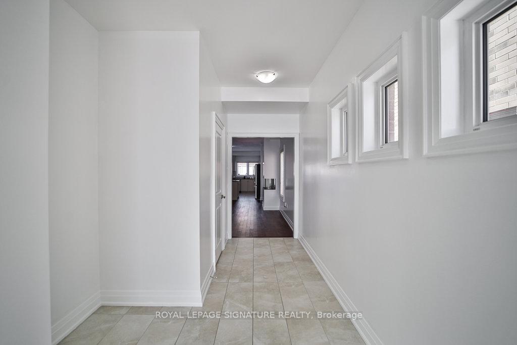 Photo 6 of 25 Lollard Way, Brampton, Bram West — HOMEH