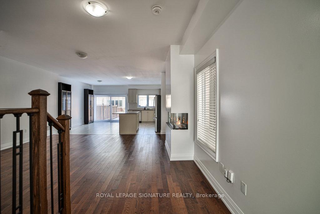 Photo 8 of 25 Lollard Way, Brampton, Bram West — HOMEH