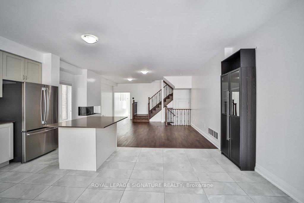 Photo 15 of 25 Lollard Way, Brampton, Bram West — HOMEH