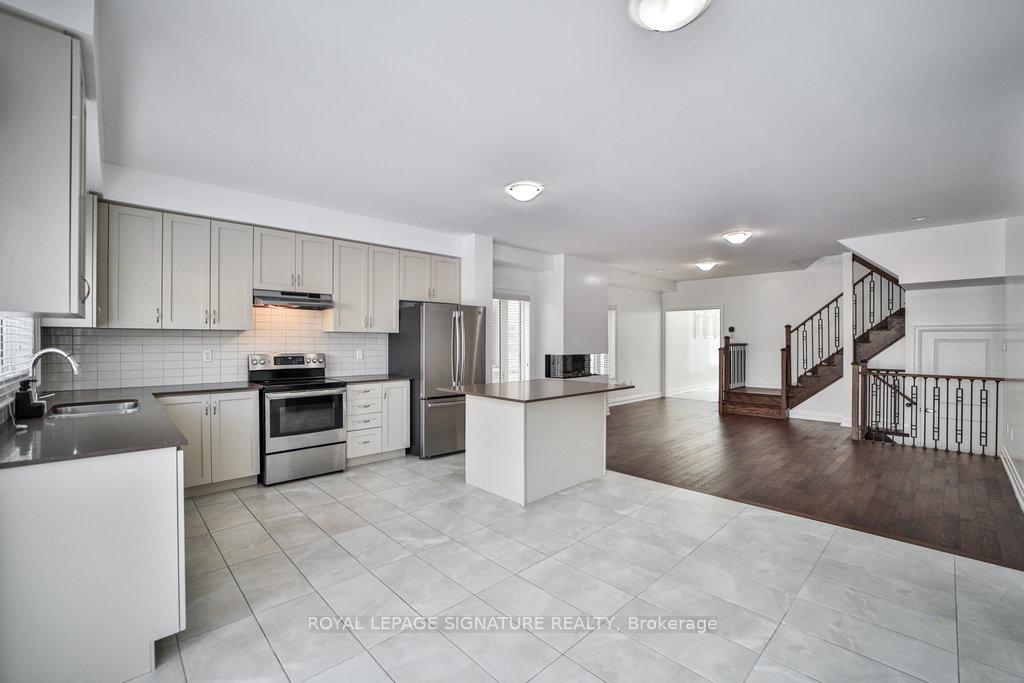 Photo 16 of 25 Lollard Way, Brampton, Bram West — HOMEH