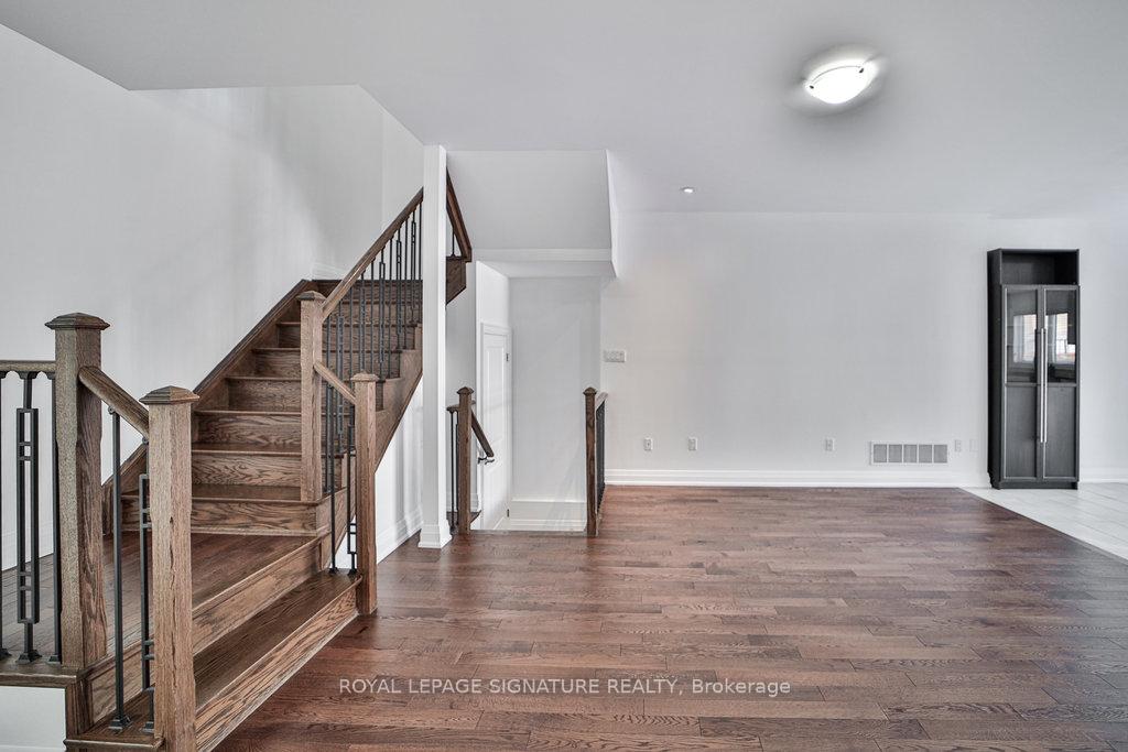 Photo 18 of 25 Lollard Way, Brampton, Bram West — HOMEH
