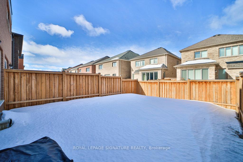 Photo 40 of 25 Lollard Way, Brampton, Bram West — HOMEH
