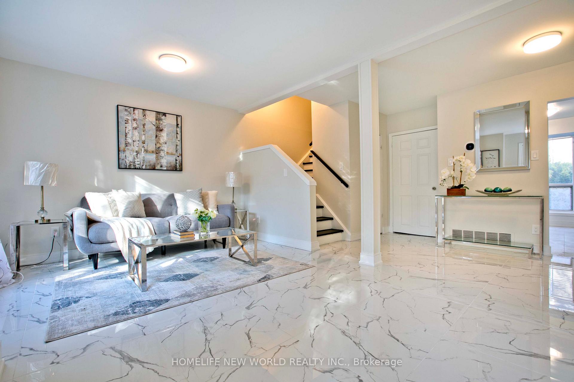 Front of Unit 313, 17 Liszt Gate