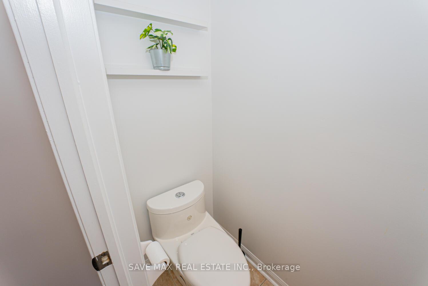 Photo 28 of 51 Decker Hollow Circle, Brampton, Credit Valley — HOMEH