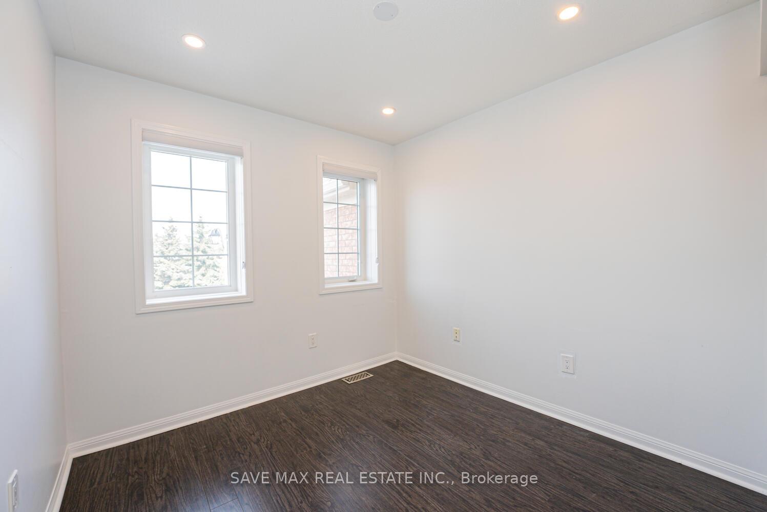Photo 38 of 51 Decker Hollow Circle, Brampton, Credit Valley — HOMEH