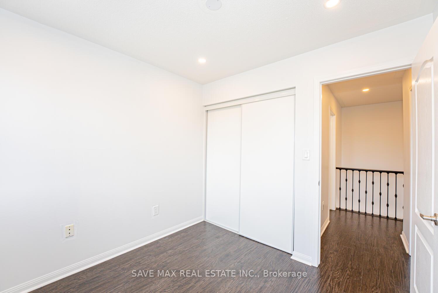 Photo 39 of 51 Decker Hollow Circle, Brampton, Credit Valley — HOMEH