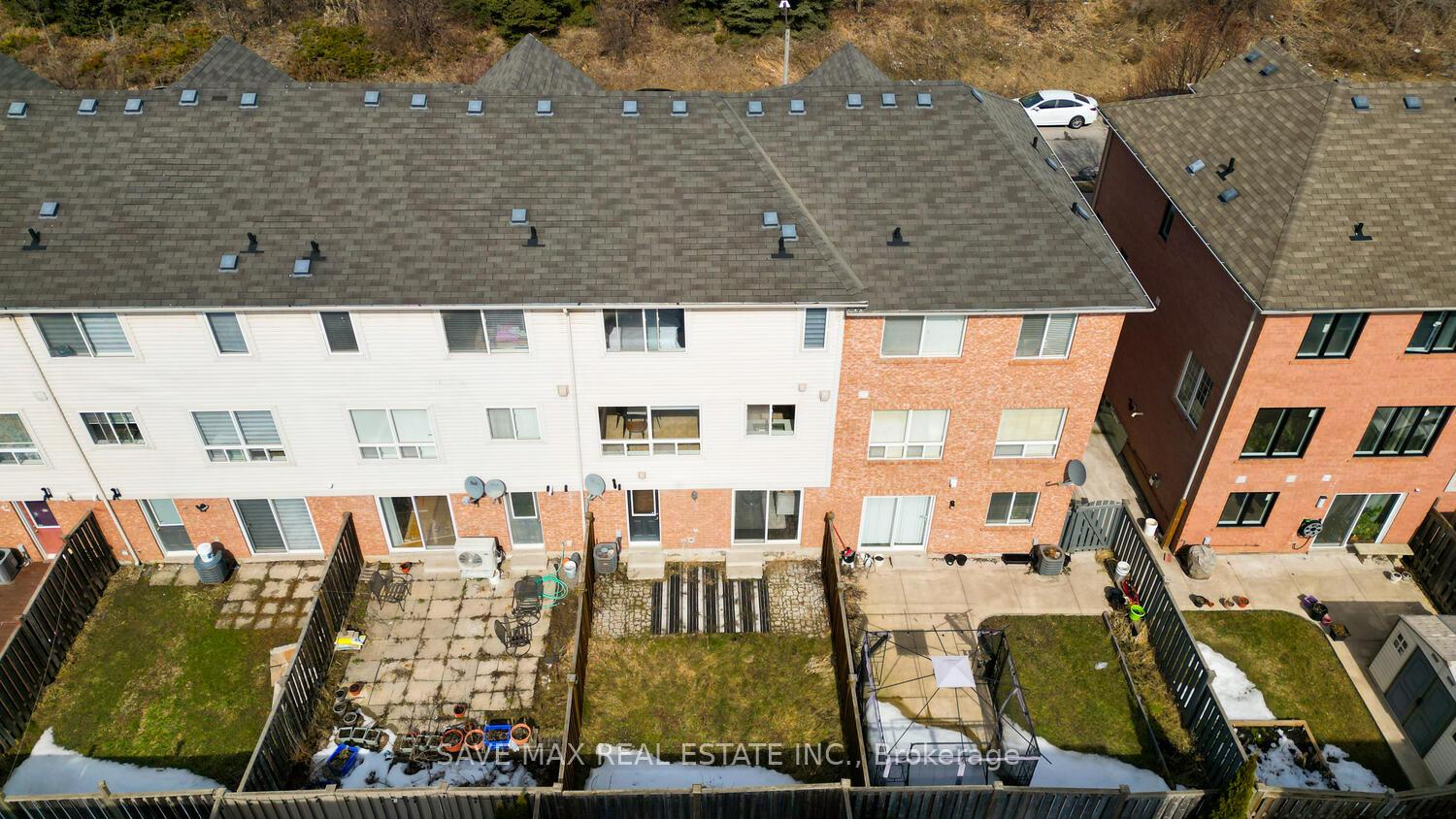 Photo 48 of 51 Decker Hollow Circle, Brampton, Credit Valley — HOMEH