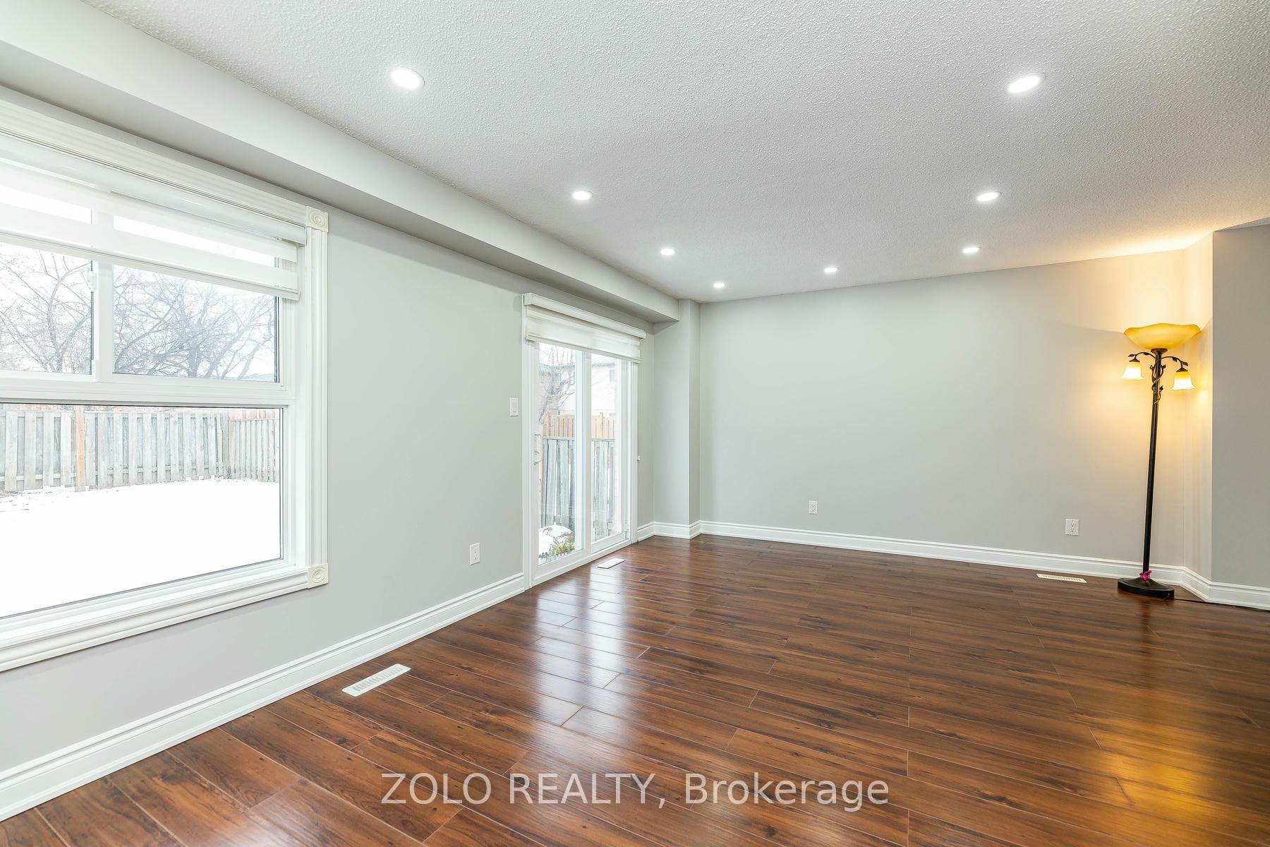 Photo 17 of 51 Newbridge Crescent, Brampton, Westgate — HOMEH