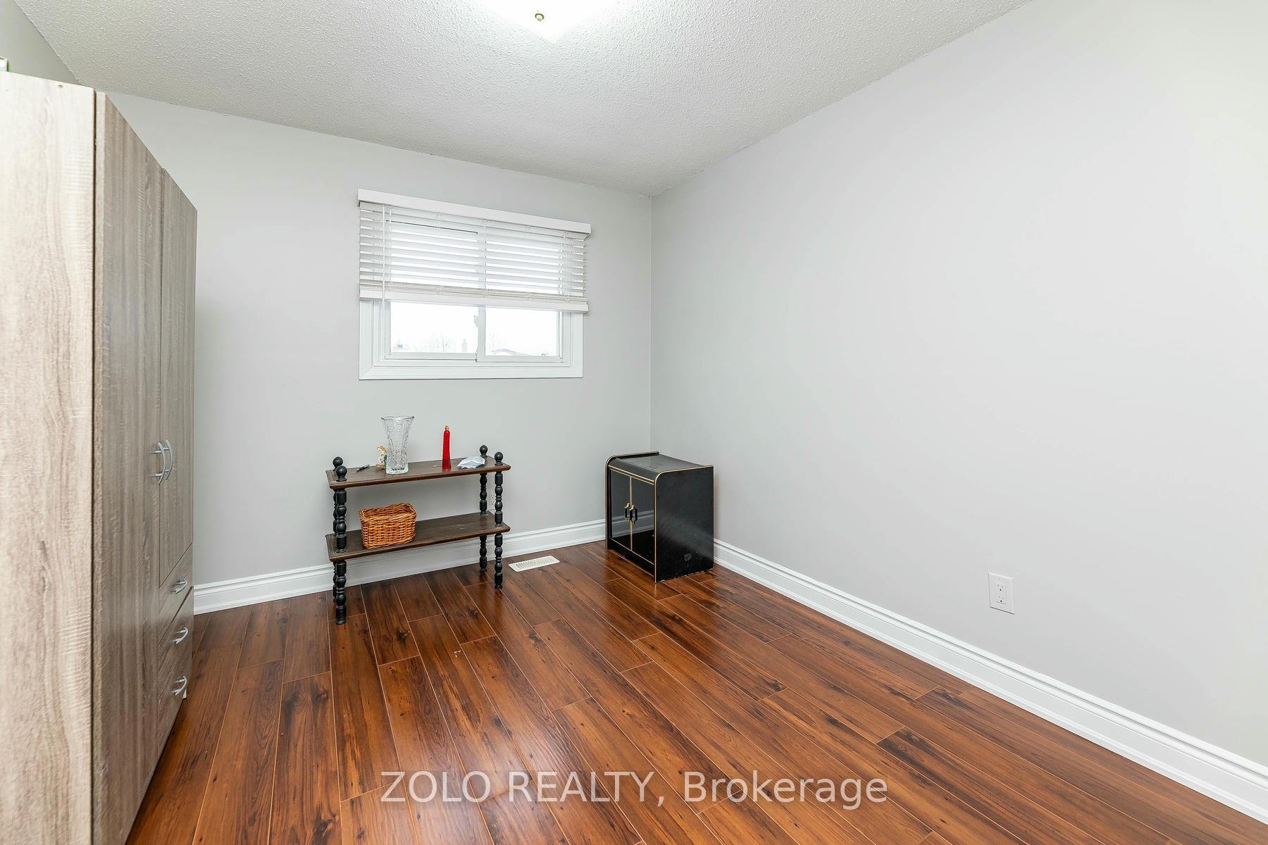 Photo 28 of 51 Newbridge Crescent, Brampton, Westgate — HOMEH