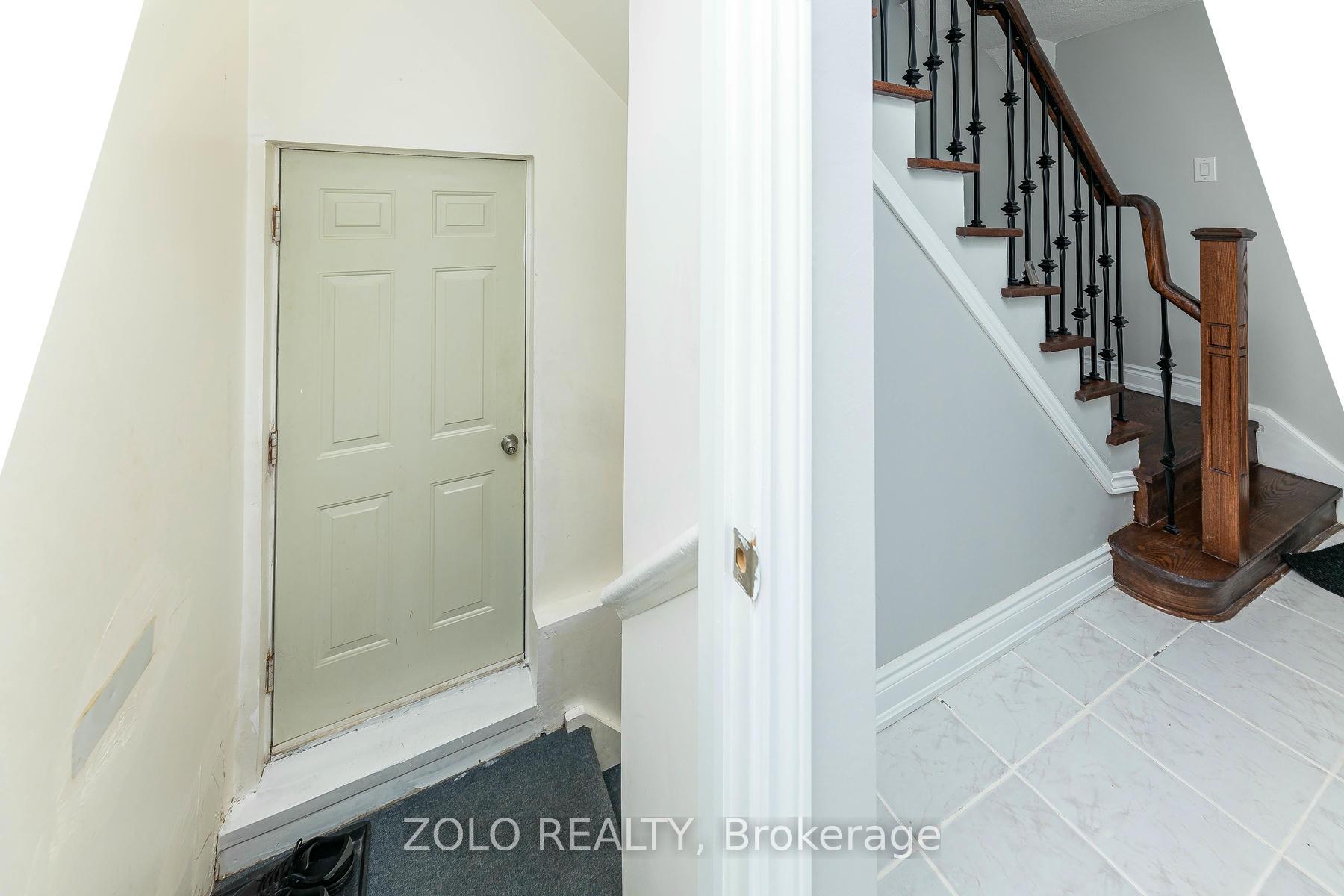 Photo 34 of 51 Newbridge Crescent, Brampton, Westgate — HOMEH