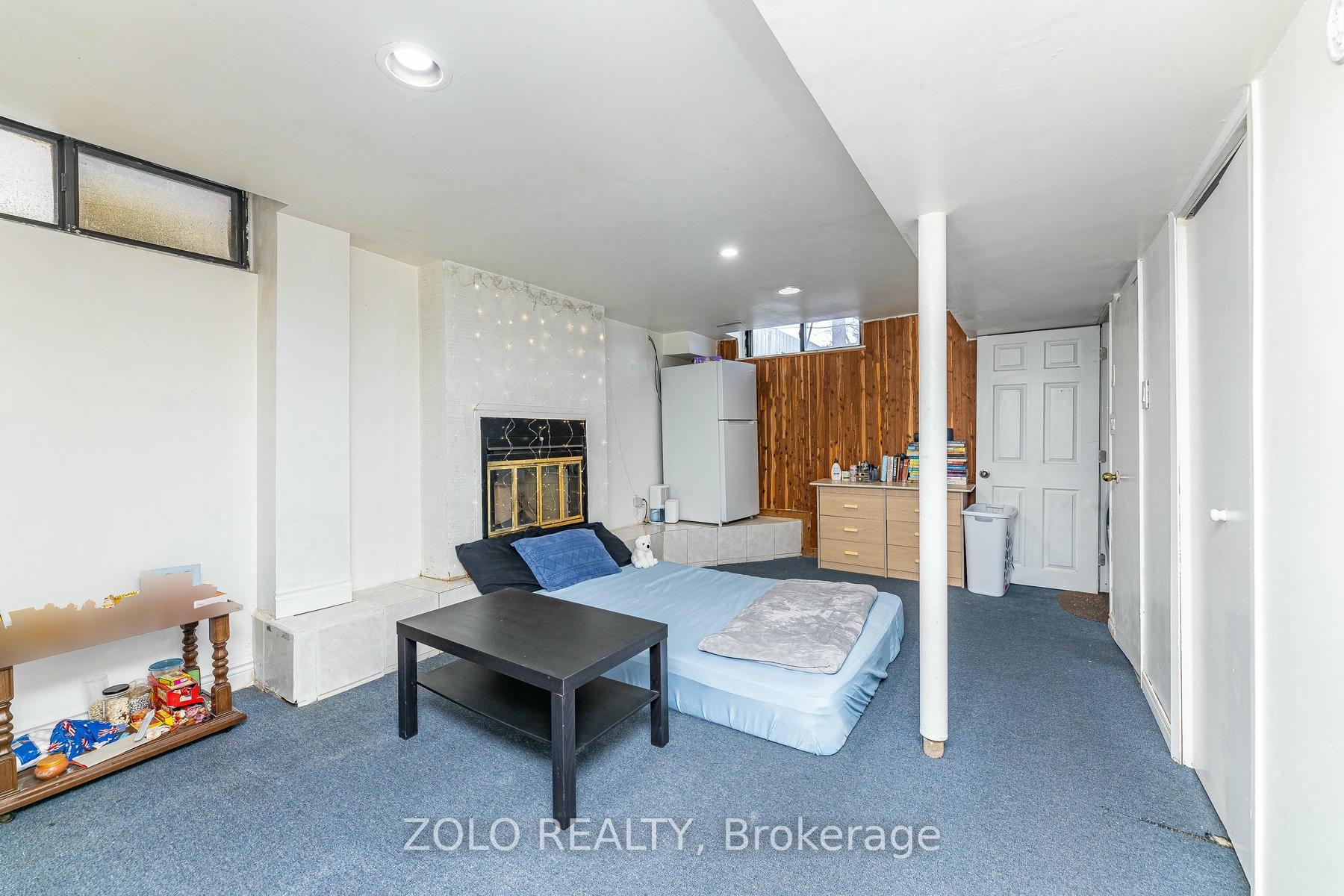 Photo 39 of 51 Newbridge Crescent, Brampton, Westgate — HOMEH