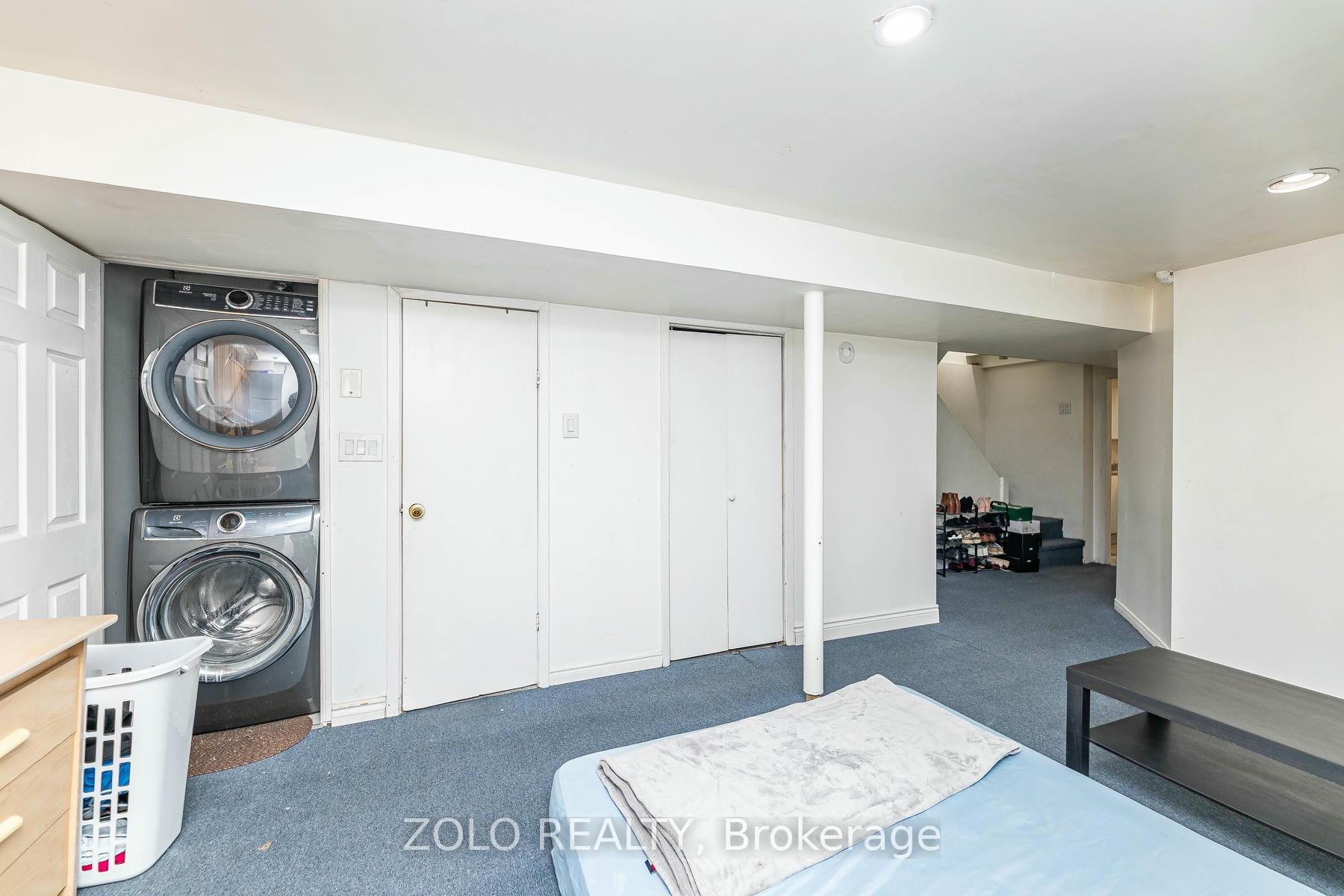 Photo 41 of 51 Newbridge Crescent, Brampton, Westgate — HOMEH