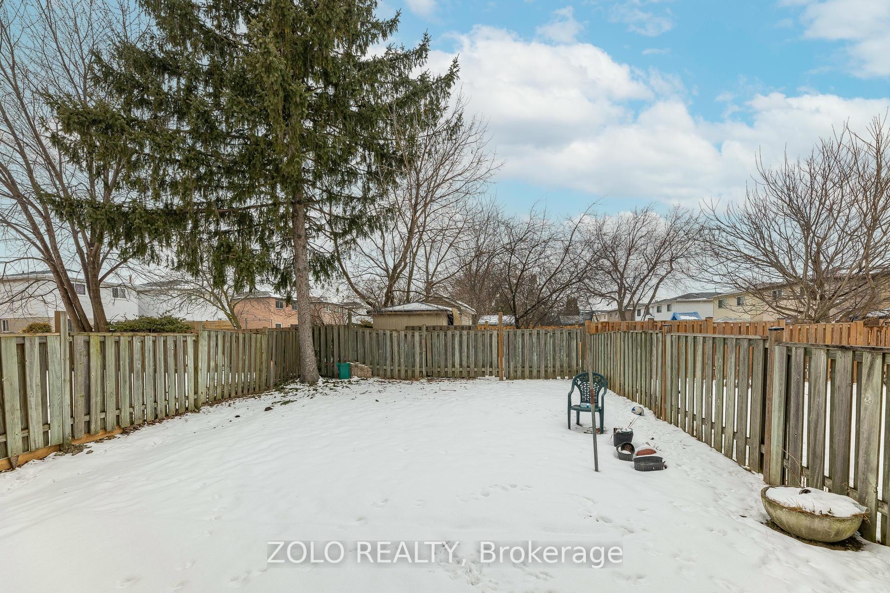 Photo 46 of 51 Newbridge Crescent, Brampton, Westgate — HOMEH