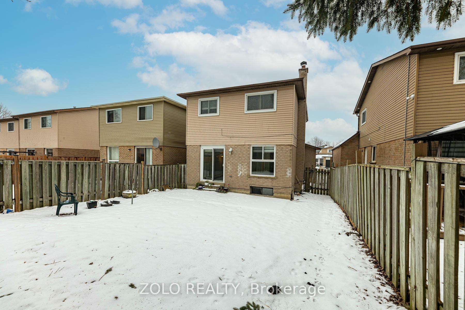 Photo 49 of 51 Newbridge Crescent, Brampton, Westgate — HOMEH