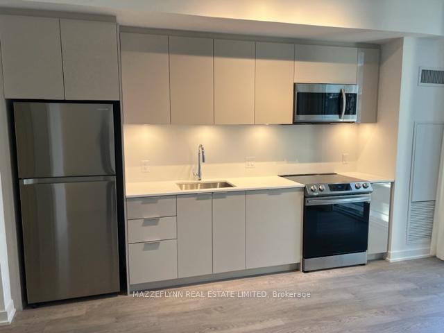 Front of Unit 1904, 357 King Street W