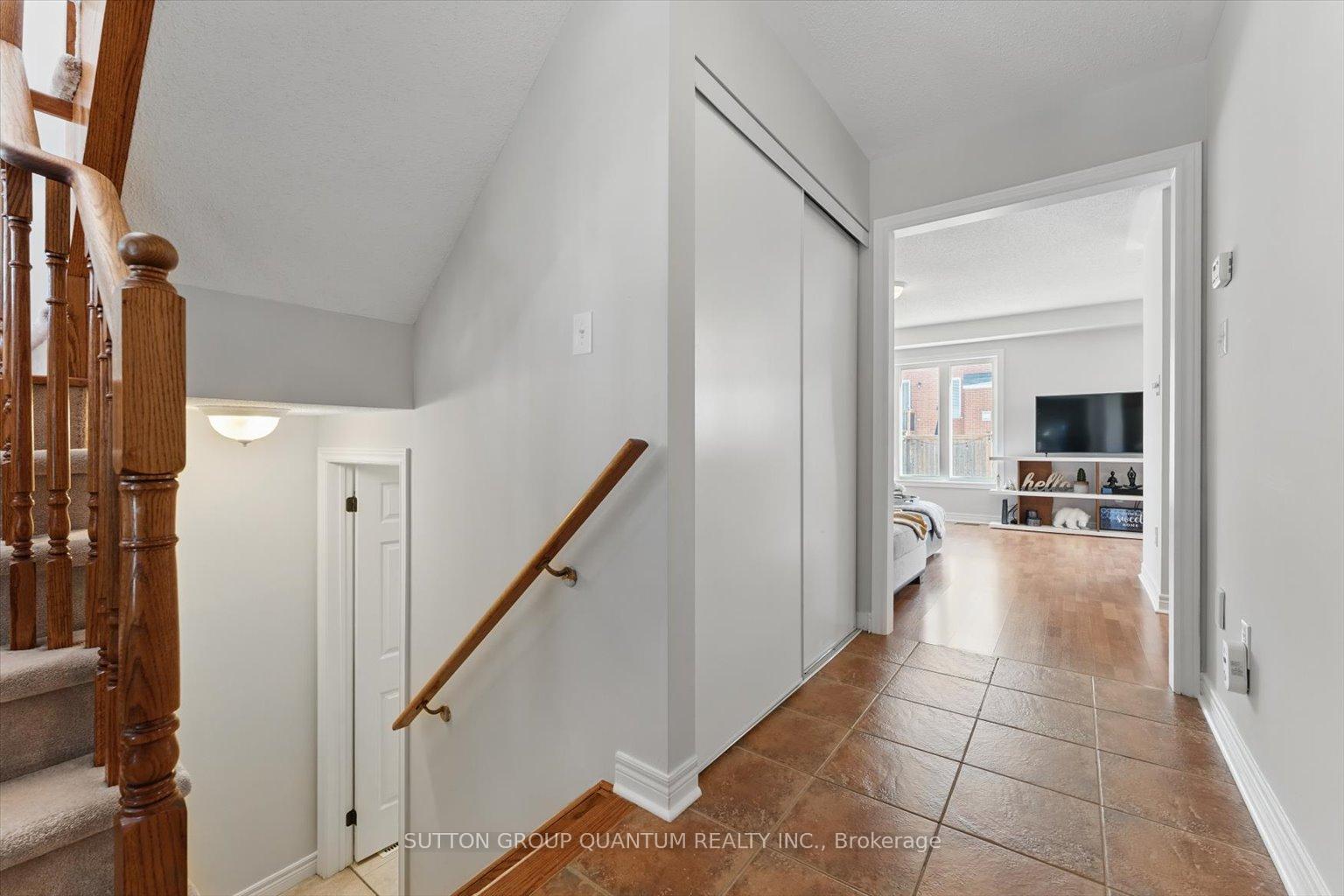 Photo 29 of 68 Spring Creek Drive, Hamilton, Waterdown — HOMEH