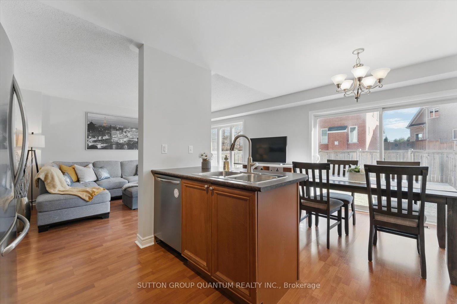 Photo 58 of 68 Spring Creek Drive, Hamilton, Waterdown — HOMEH