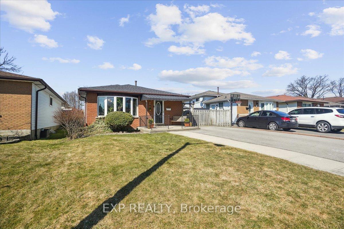 Photo 2 of 185 Lawnhurst Drive, Hamilton, Lawfield — HOMEH