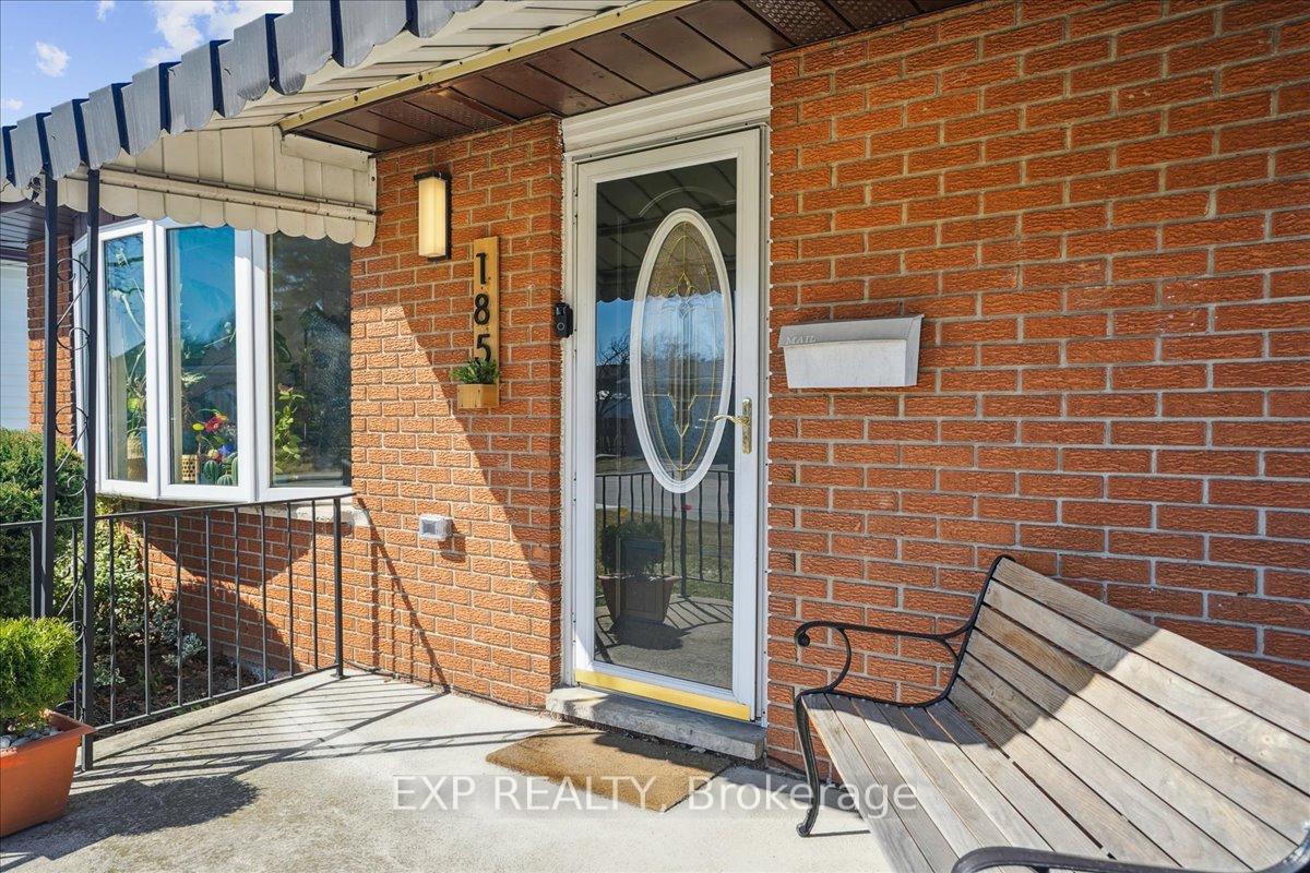 Photo 3 of 185 Lawnhurst Drive, Hamilton, Lawfield — HOMEH